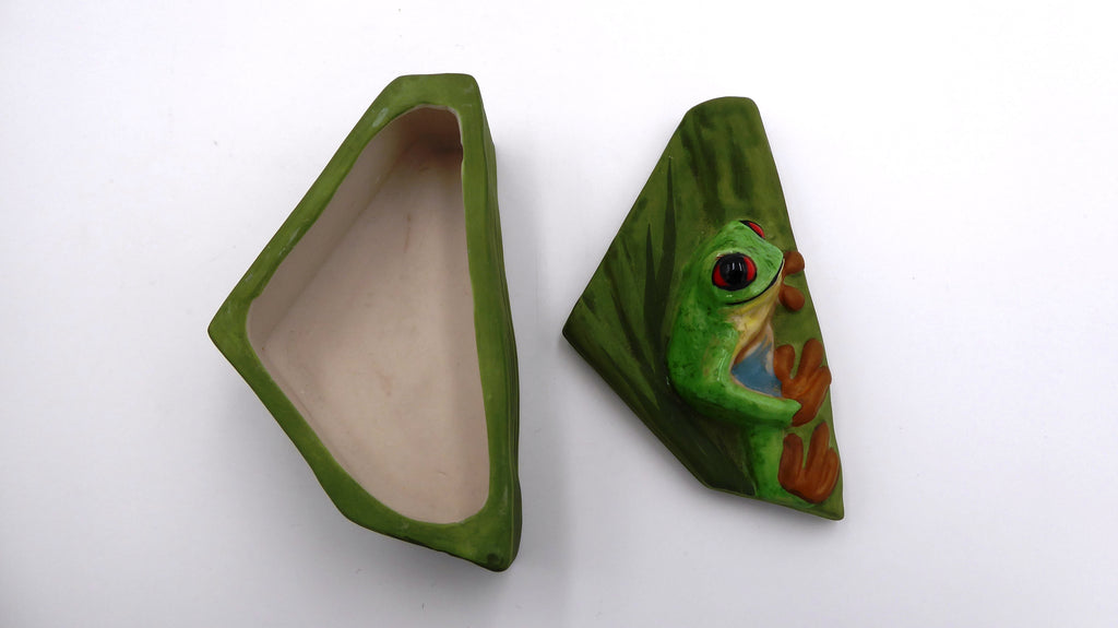Boite à bijoux en porcelaine BY CAROL HALMY NEW-YORK