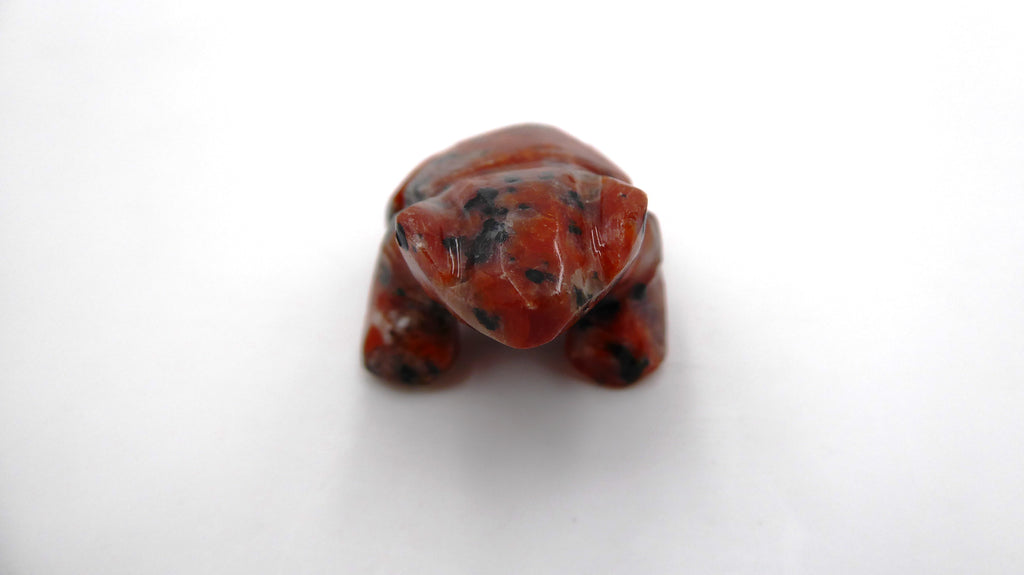 Petite grenouille en rhodonite