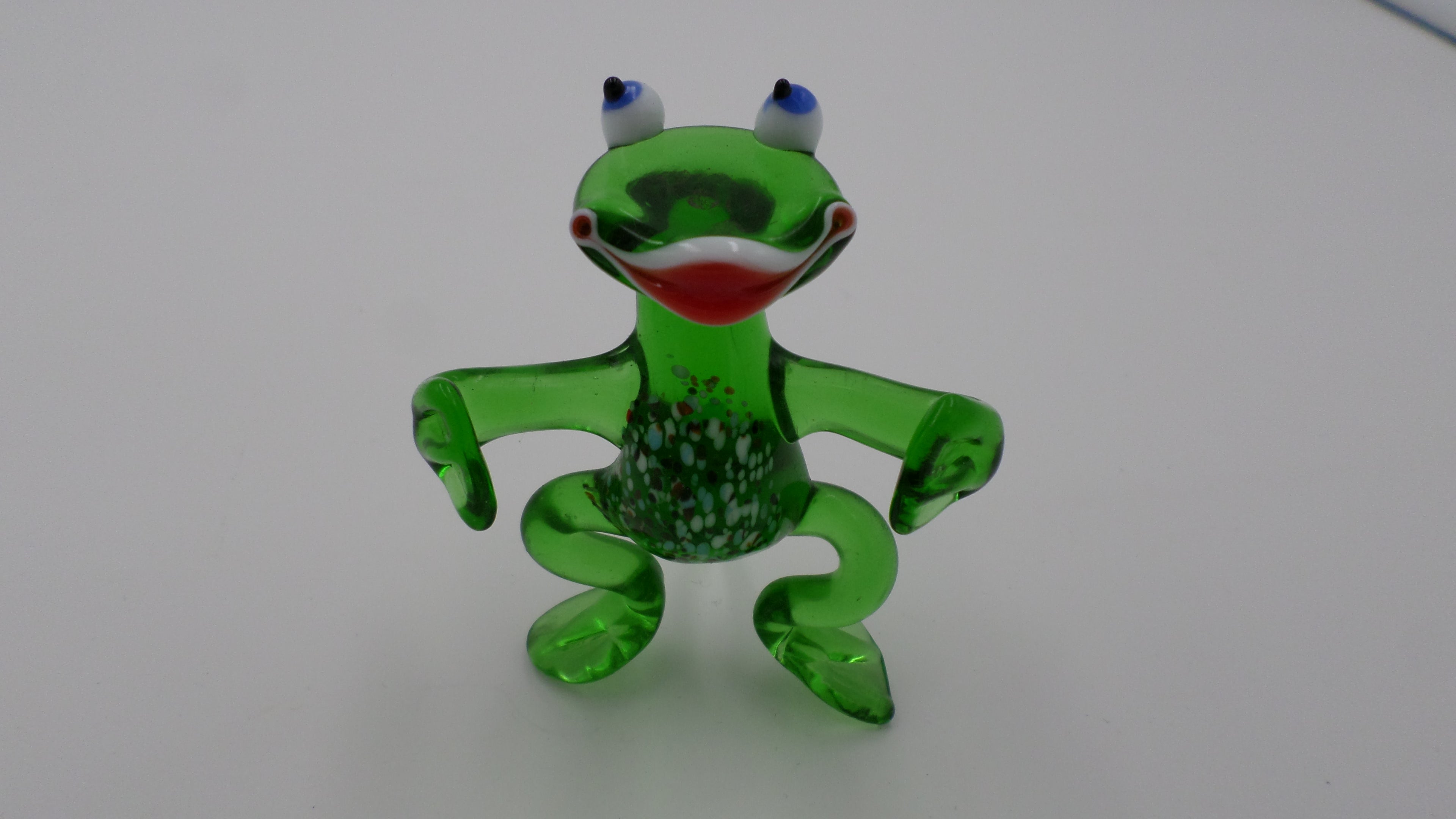 Petite grenouille en verre soufflée