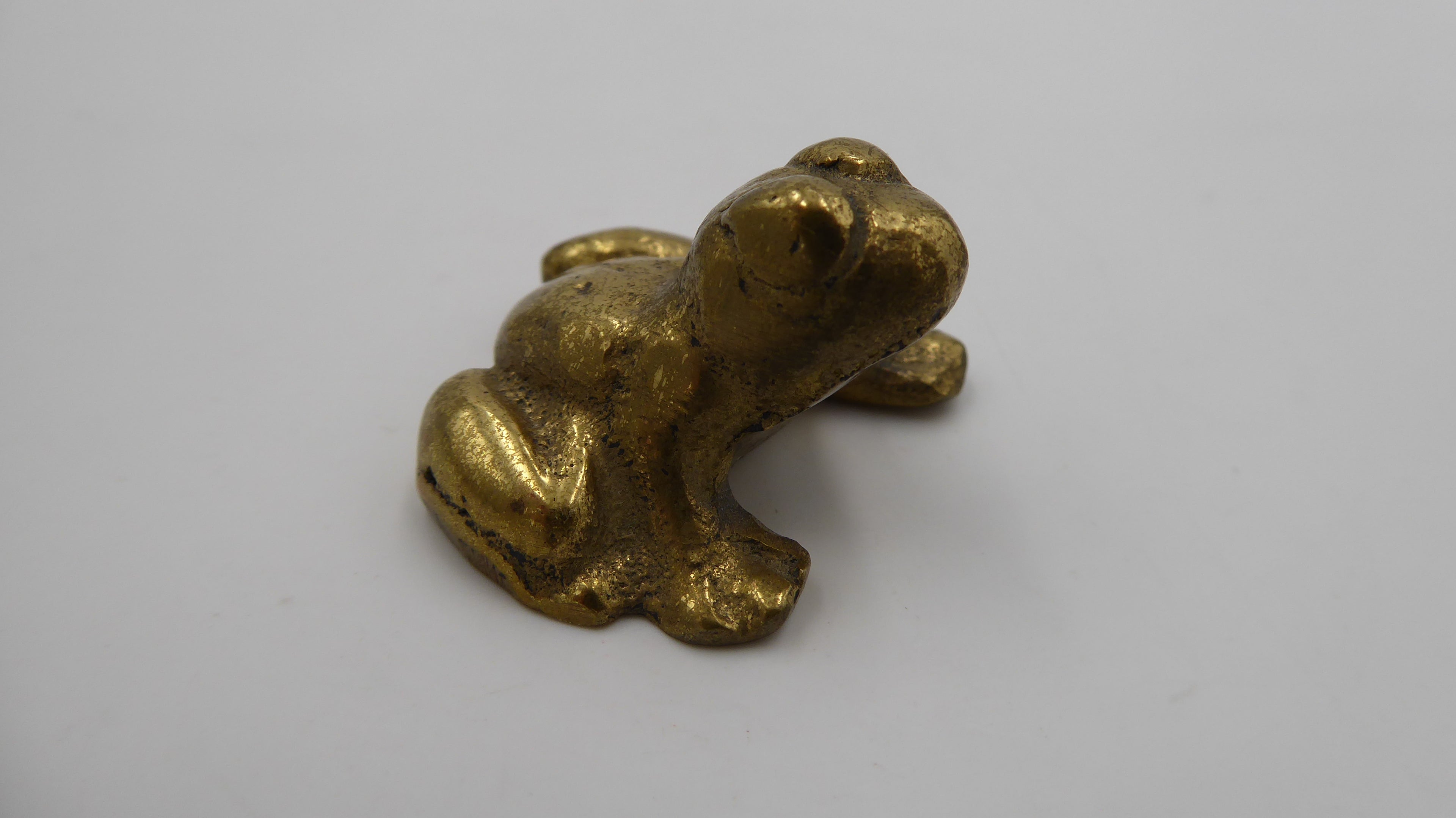 Grenouille en laiton poli