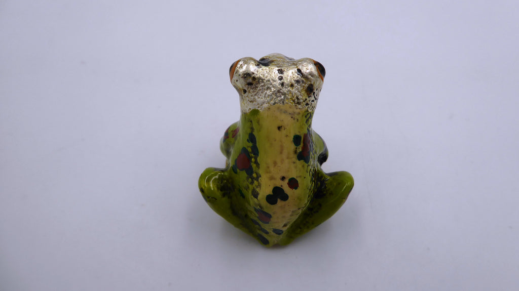 Grenouille en plomb richement peinte