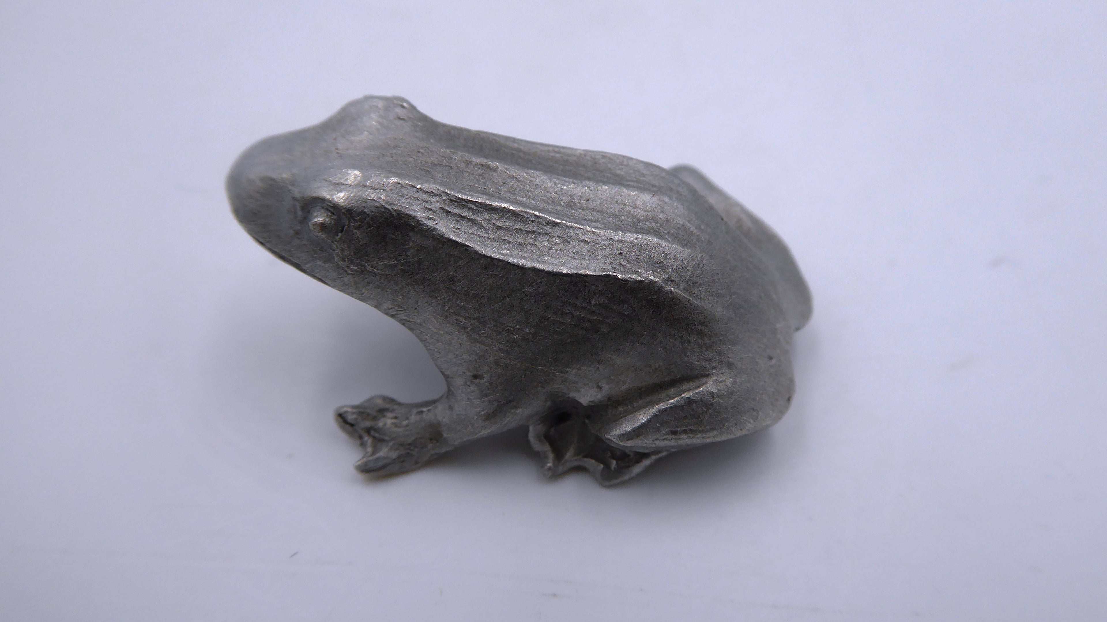 Grenouille en plomb