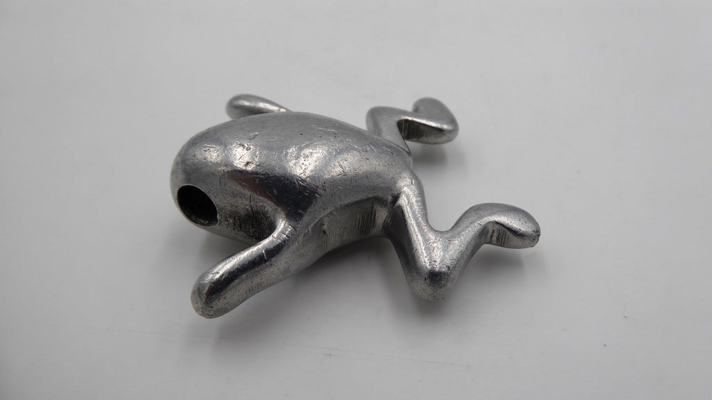 Pendentif grenouille en fonte d'aluminium tête trouée pour passage chaine