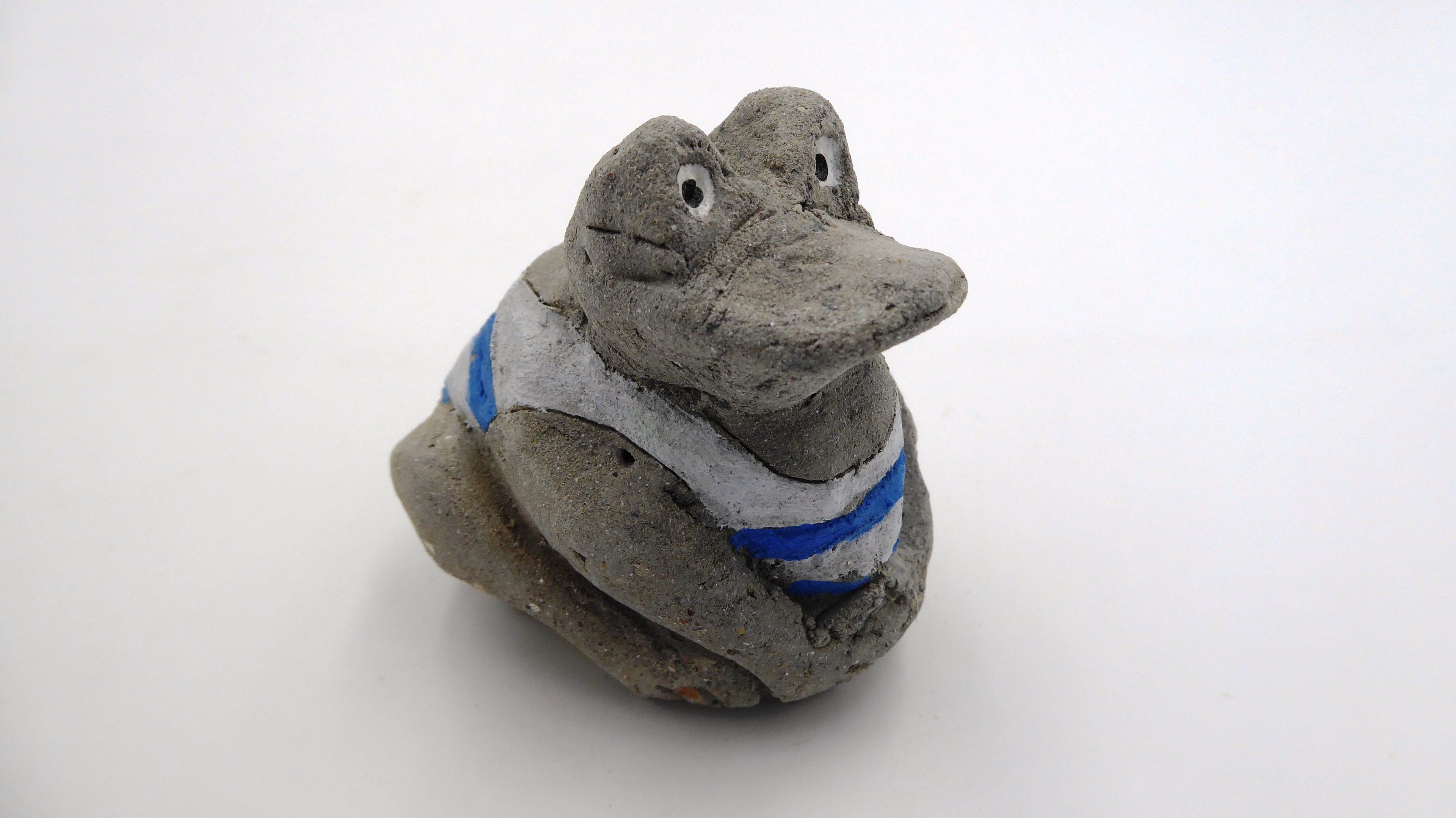 Grenouille en pierre décor marinière