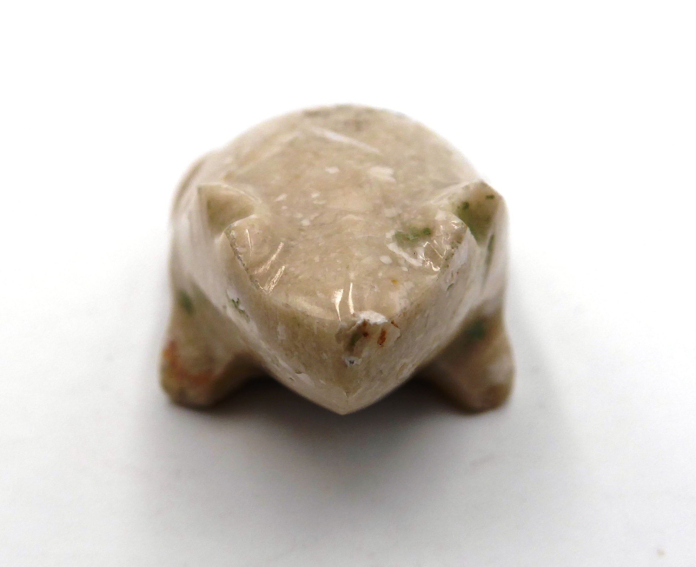 Grenouille en pierre beige