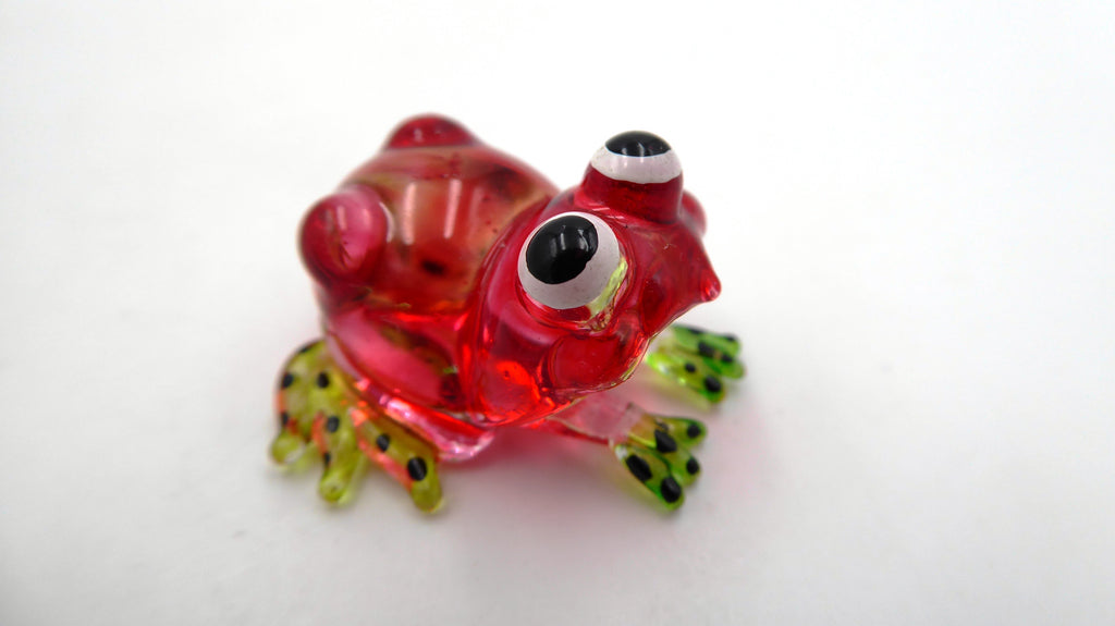 Petite grenouille en verre soufflé rouge