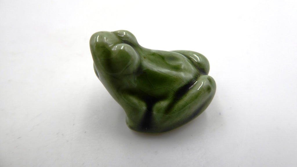 Petite grenouille en céramique verte