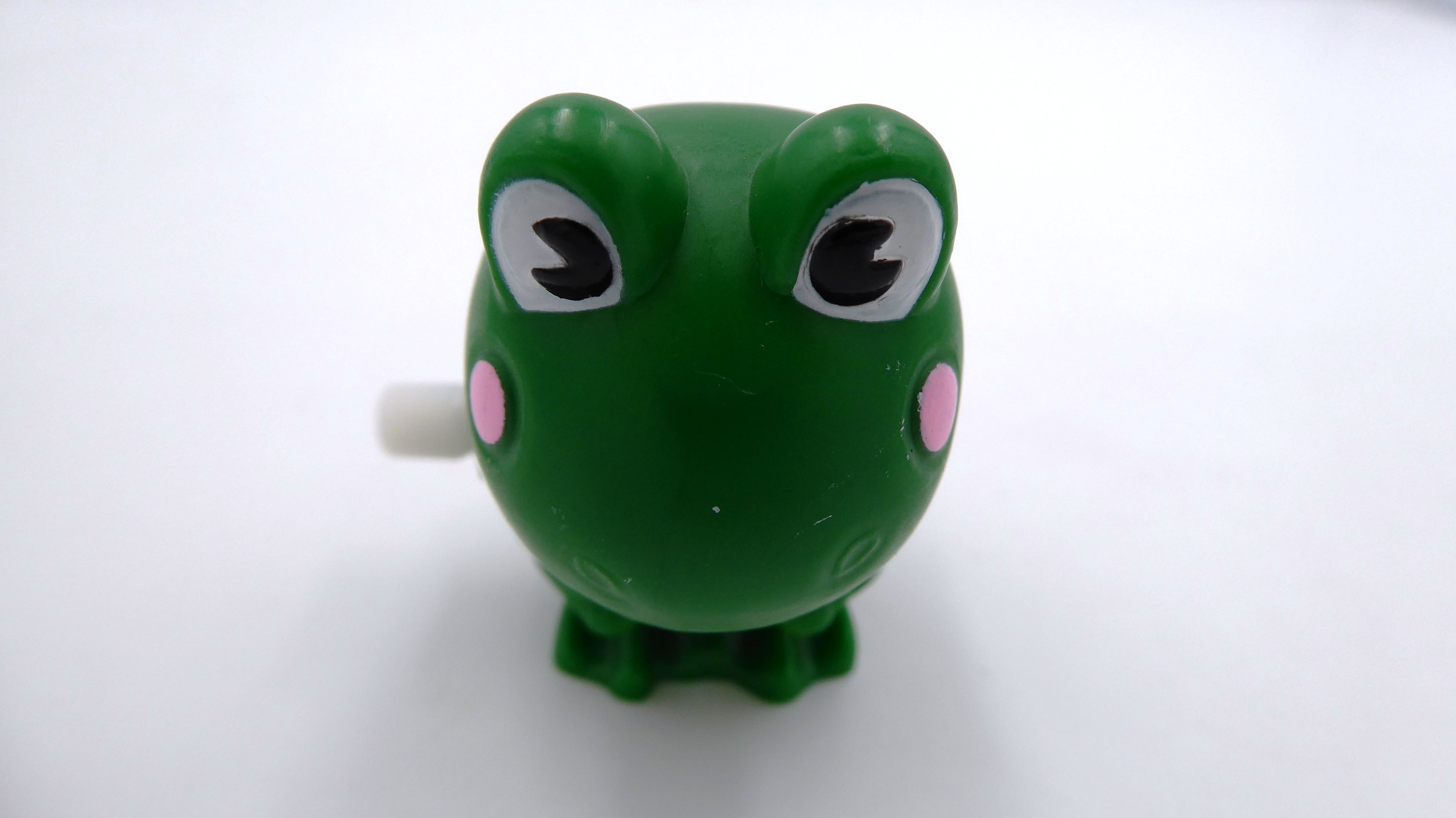 La grenouille sauteuse en plastique (Elle fonctionne)