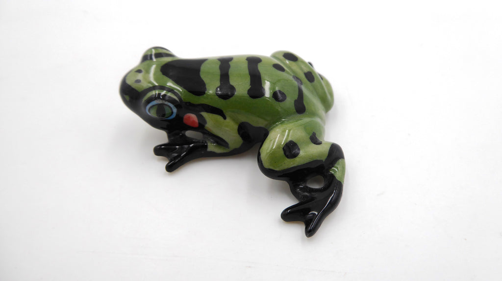 Grenouille en céramique kaki et noir
