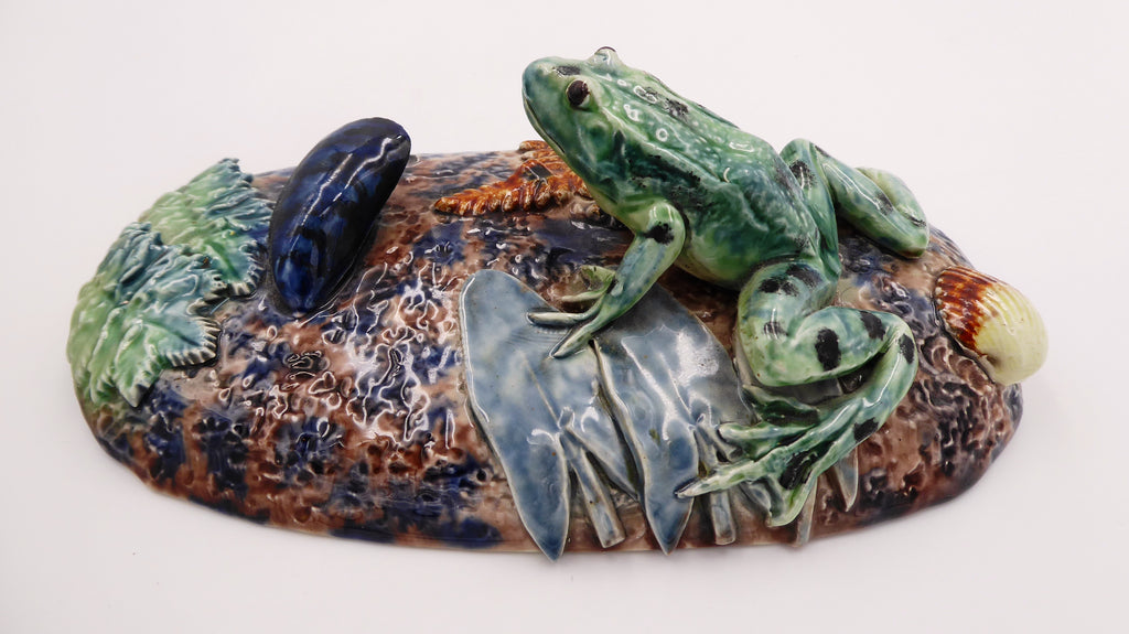 Superbe porcelaine la grenouille et la moule