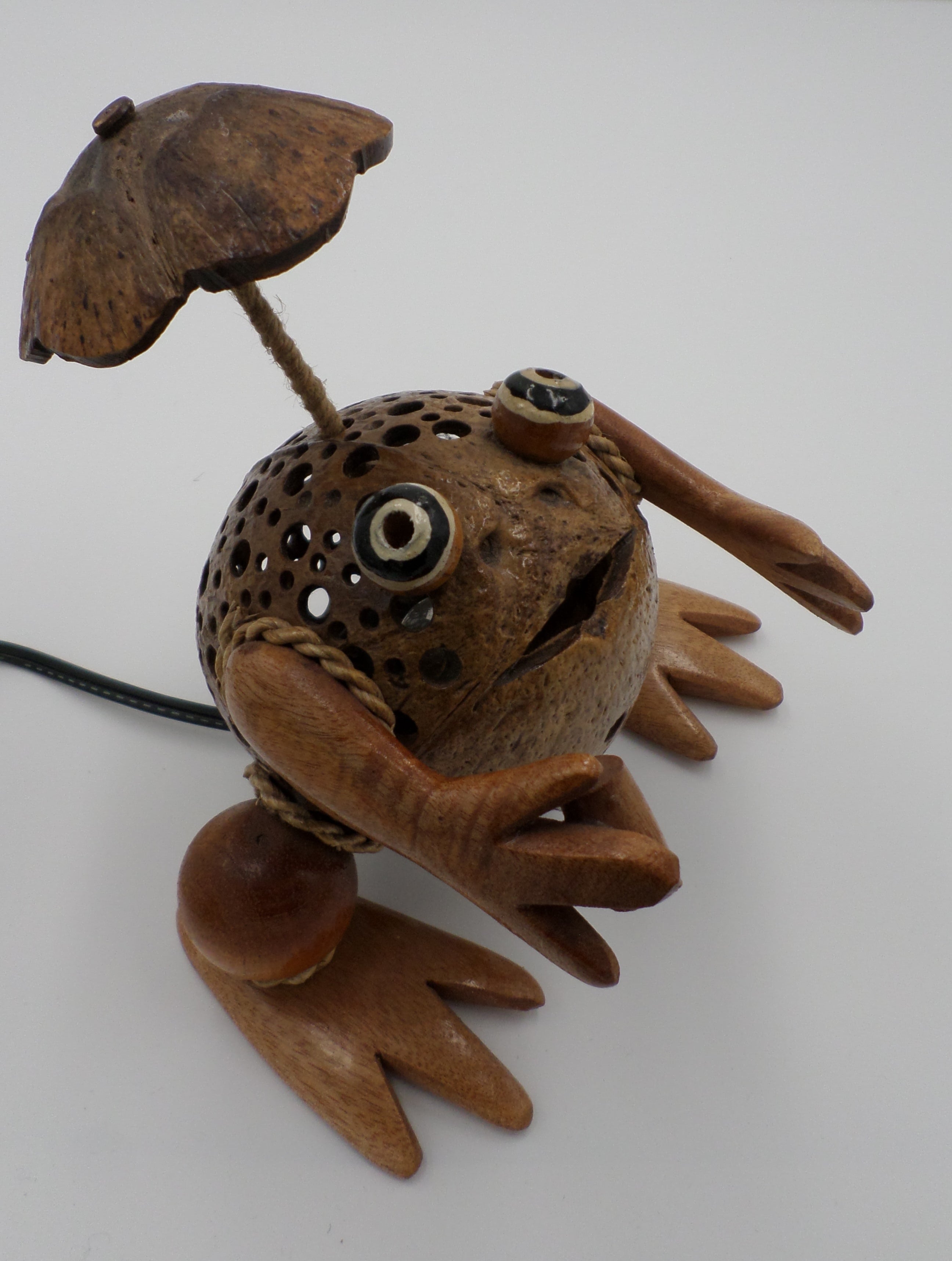 Sculpture en bois électrifiée