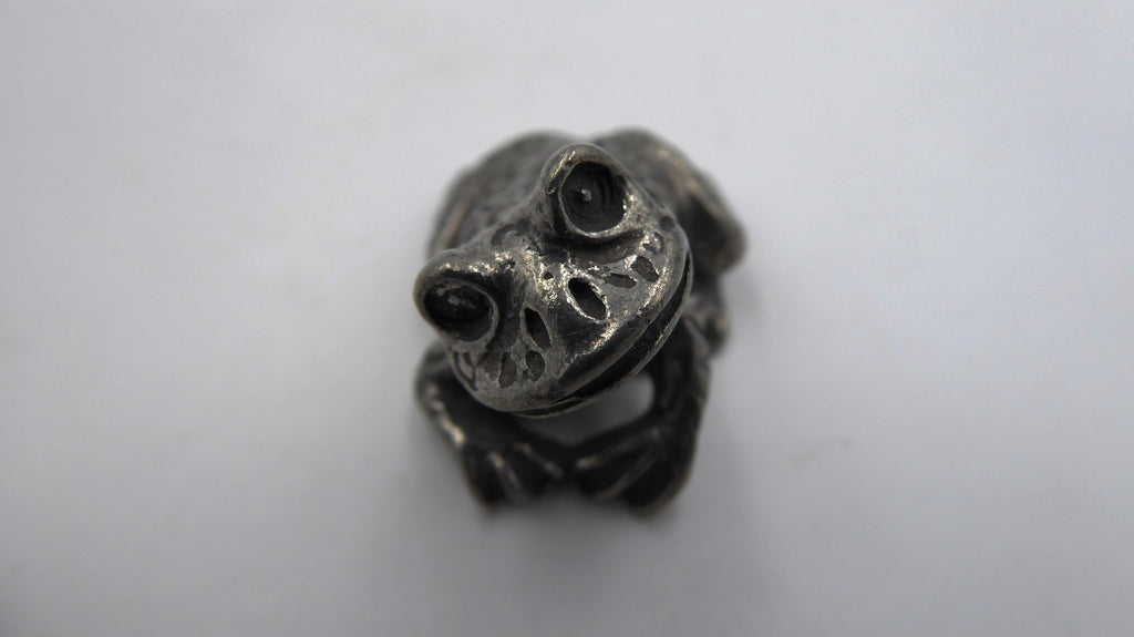 Grenouille en étain