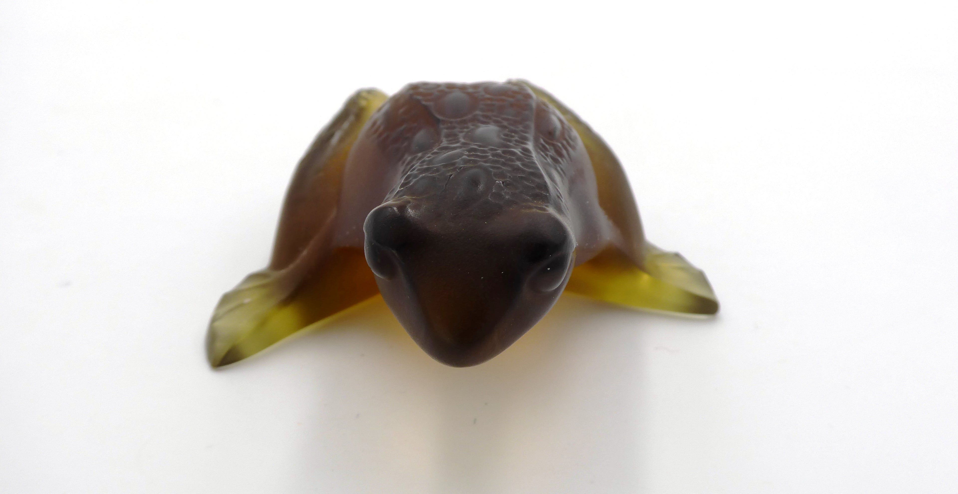 Grenouille sauteuse LALIQUE en cristal nuance doré