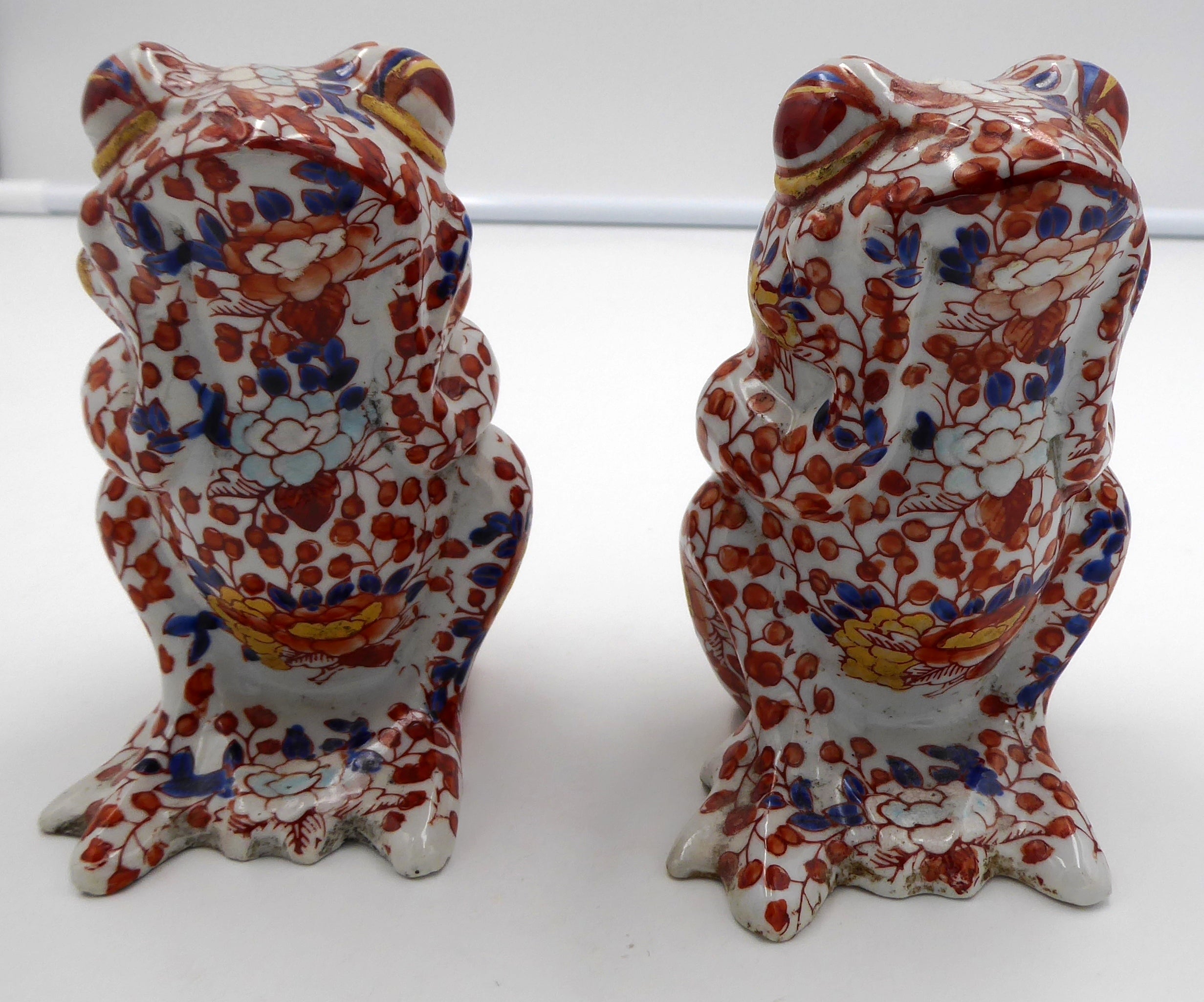 Paire de grenouilles en IMARI moderne