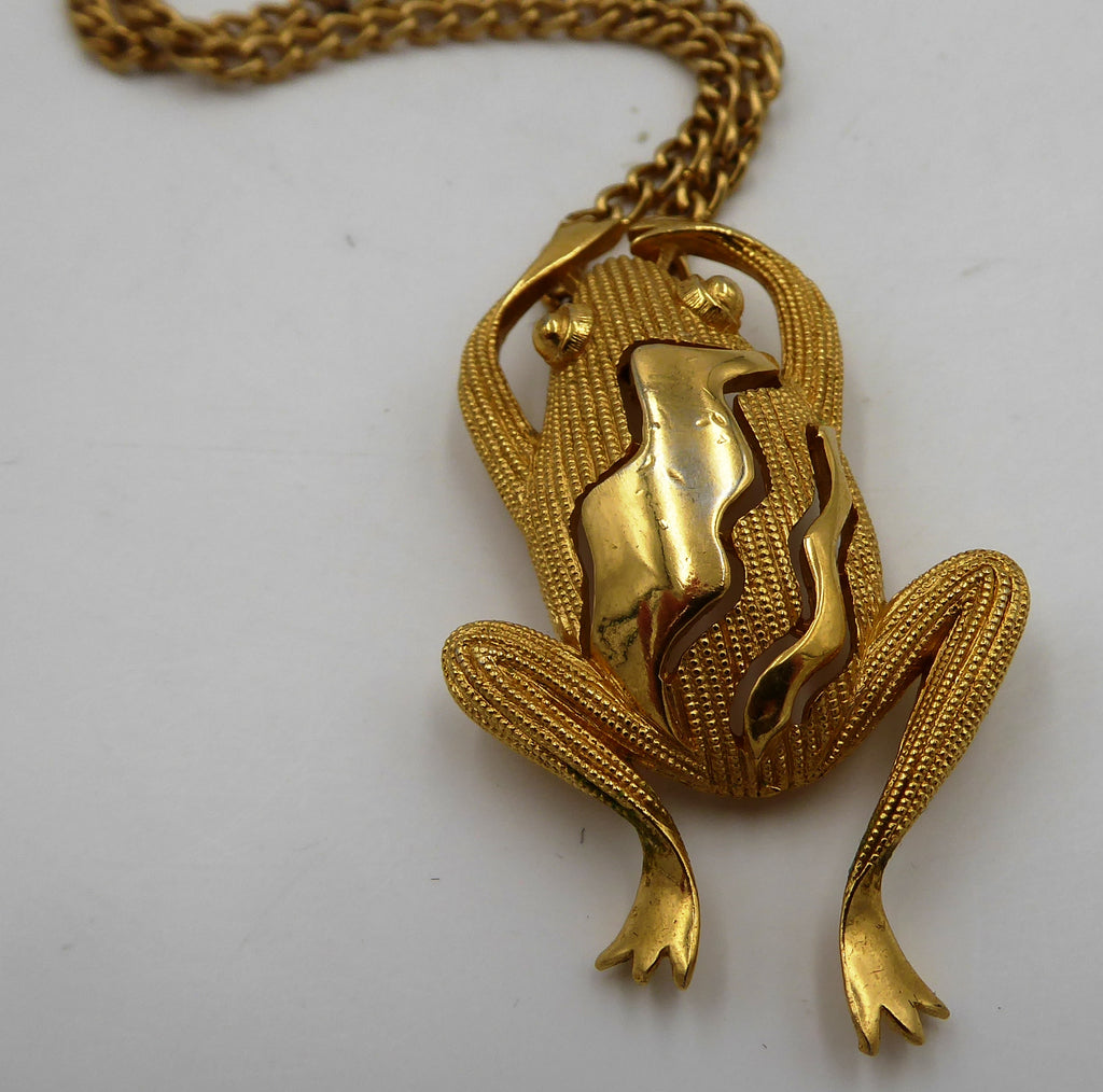 Collier grenouille en plaqué or de marque CROW TRIFARI