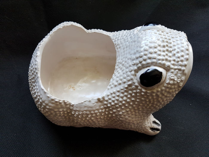 Petit modèle de vase du céramiste Jean ROGER PARIS