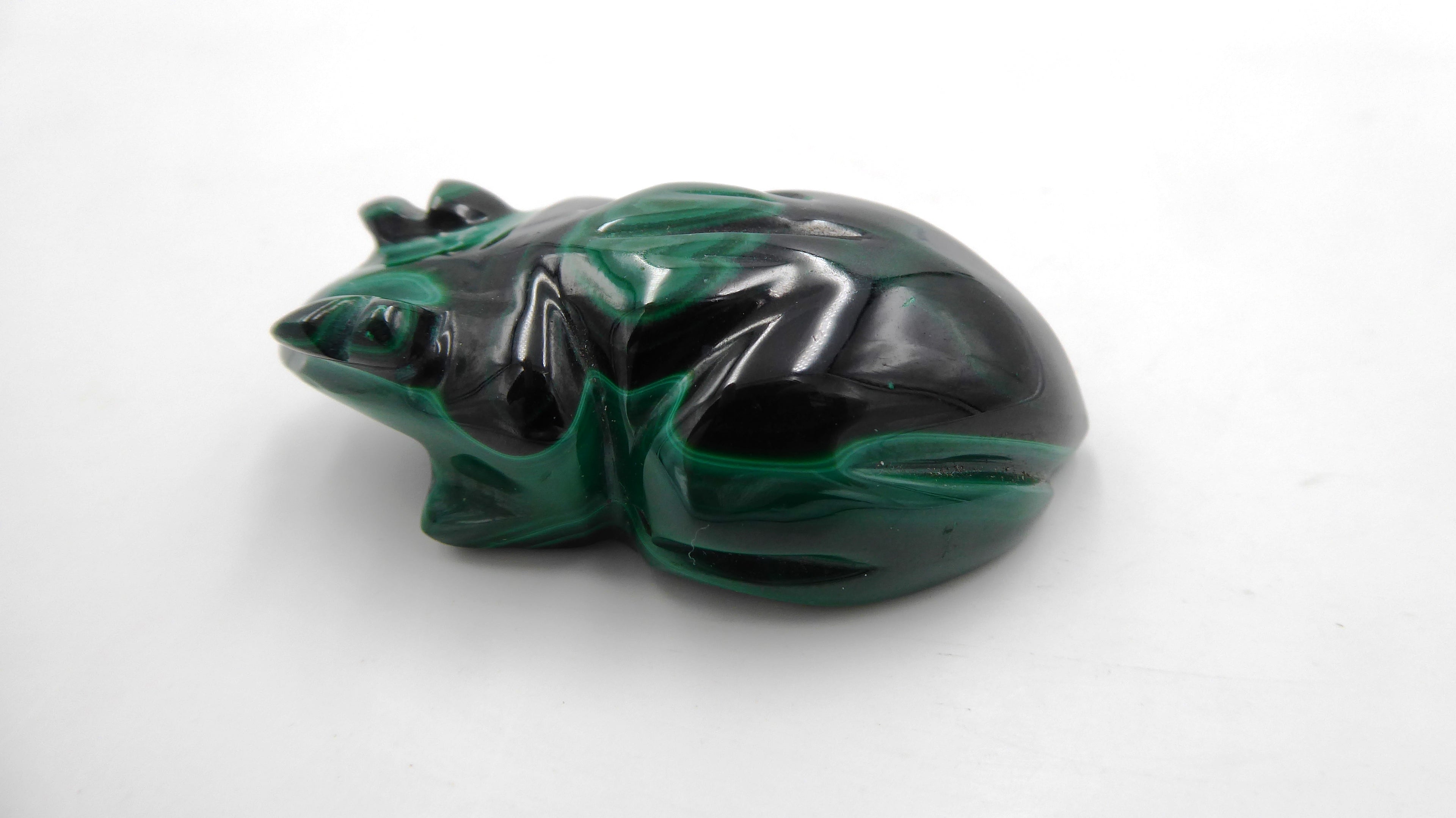 Petite grenouille en malachite achetée à La réunion