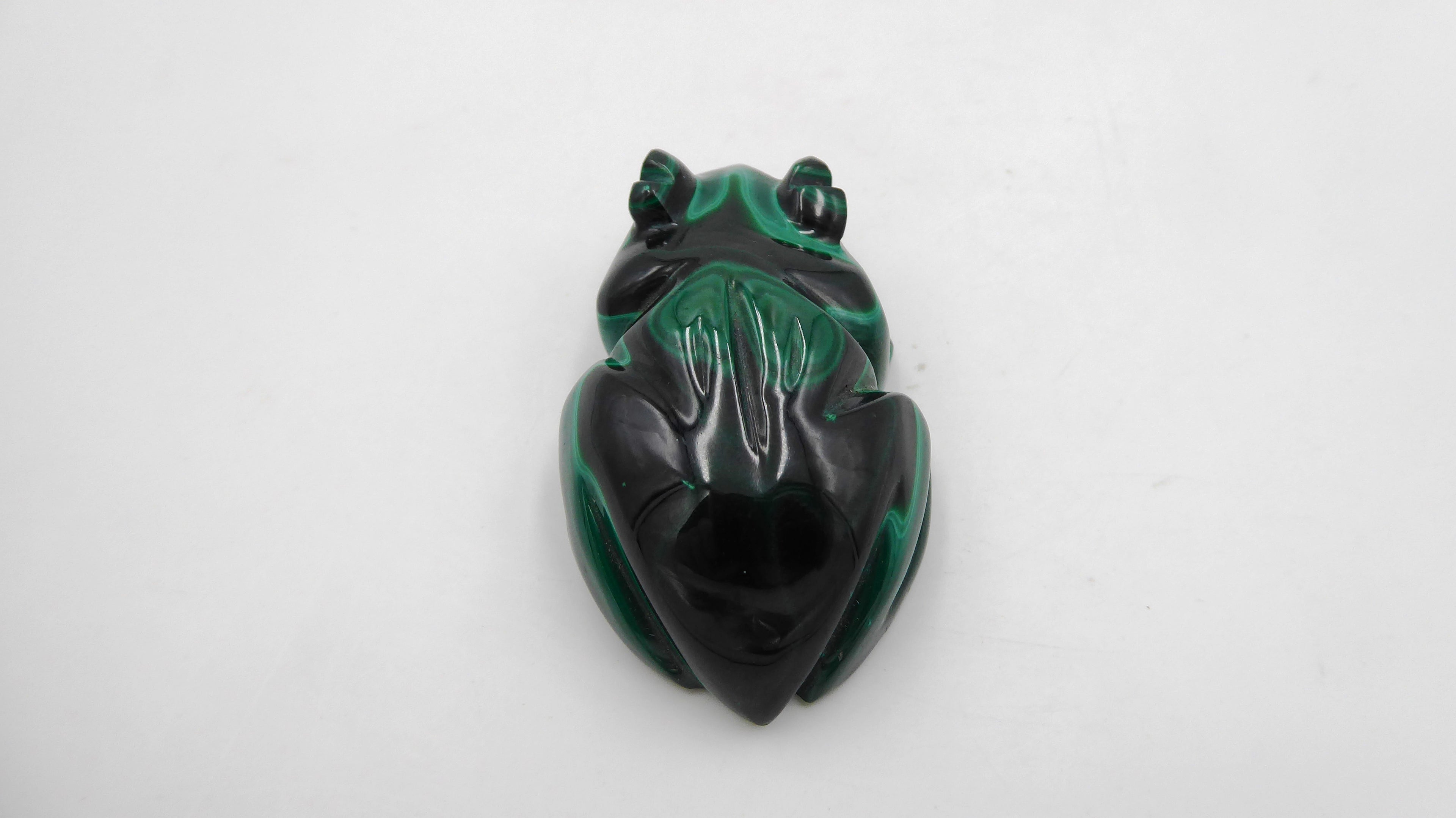 Petite grenouille en malachite achetée à La réunion