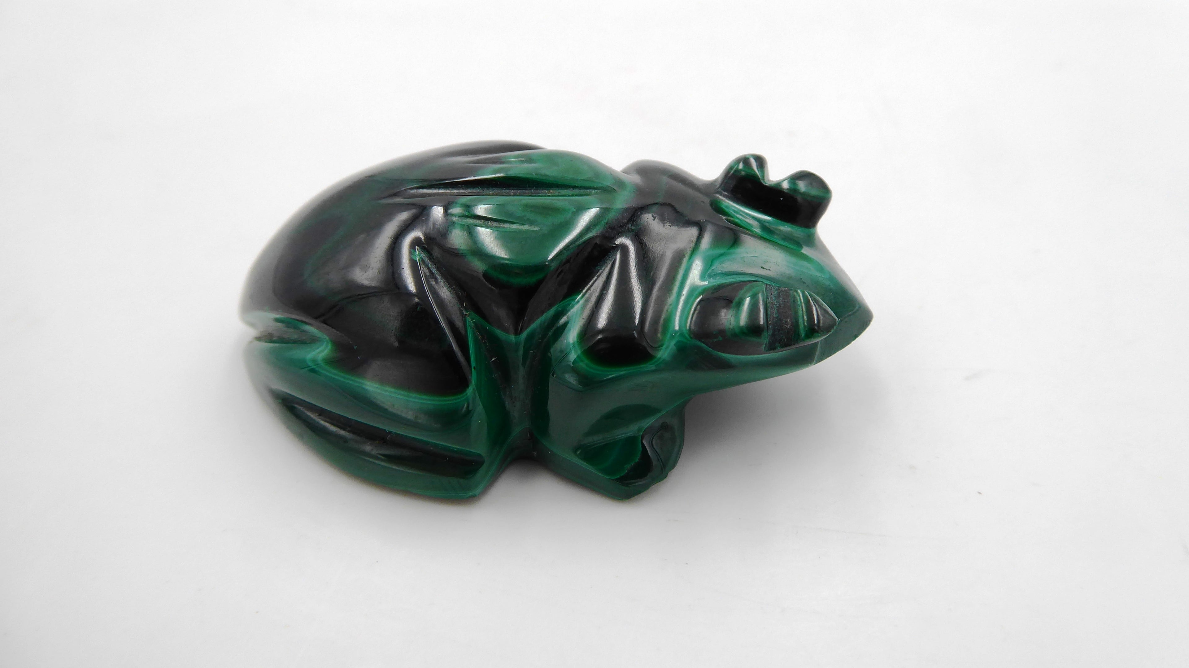 Petite grenouille en malachite achetée à La réunion