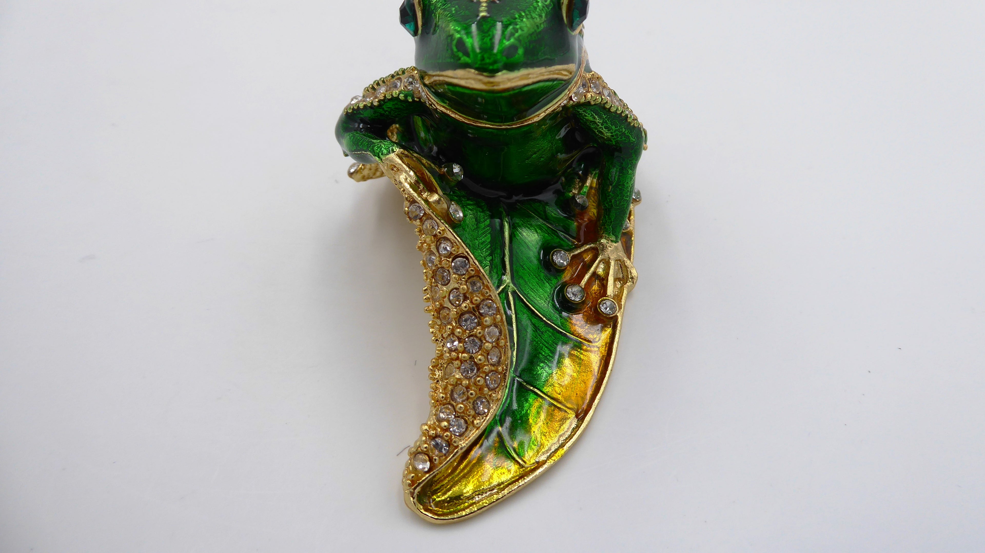 Boite à Bijoux la grenouille sur un nénuphar