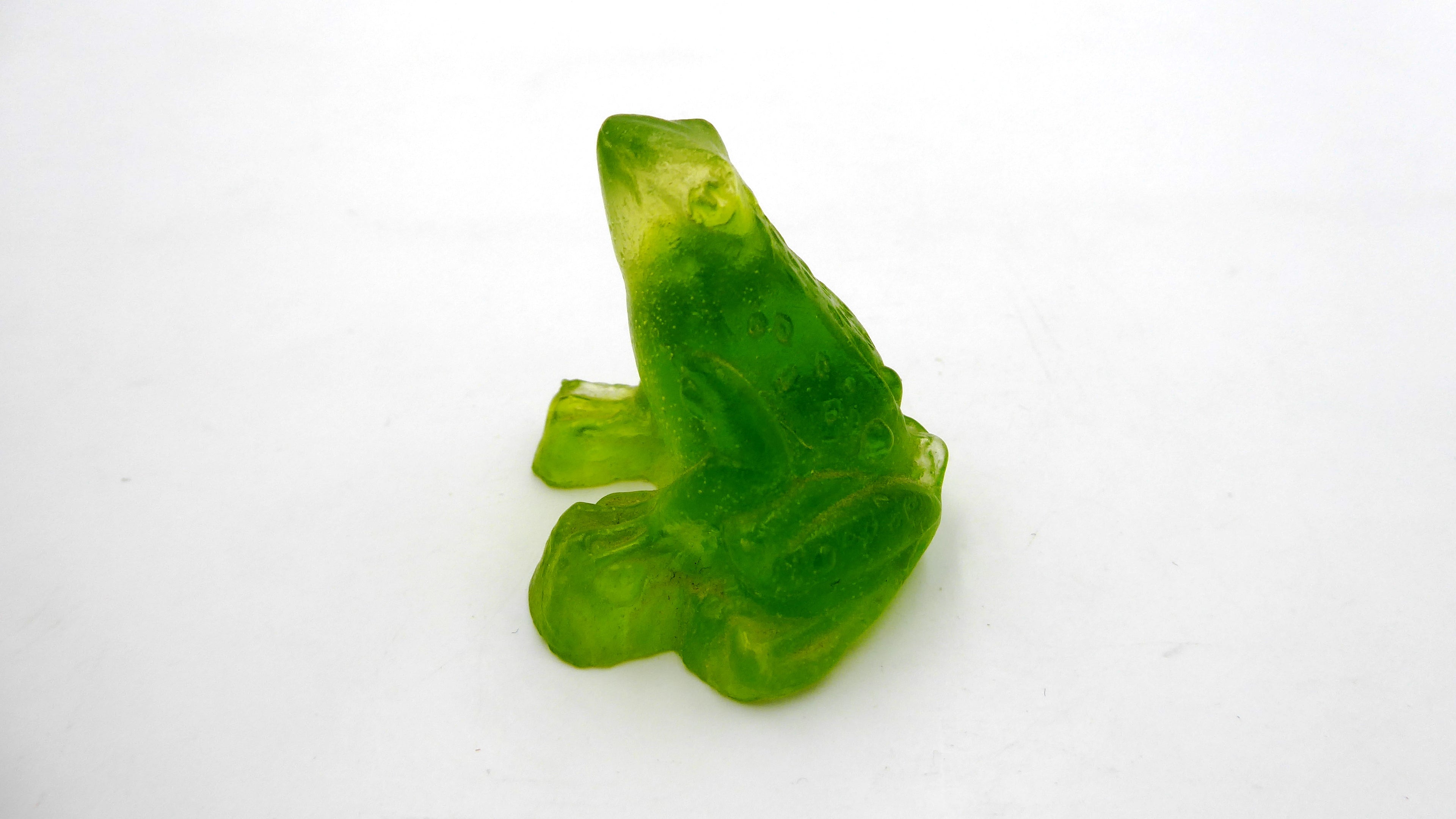 Petite grenouille DAUM verte
