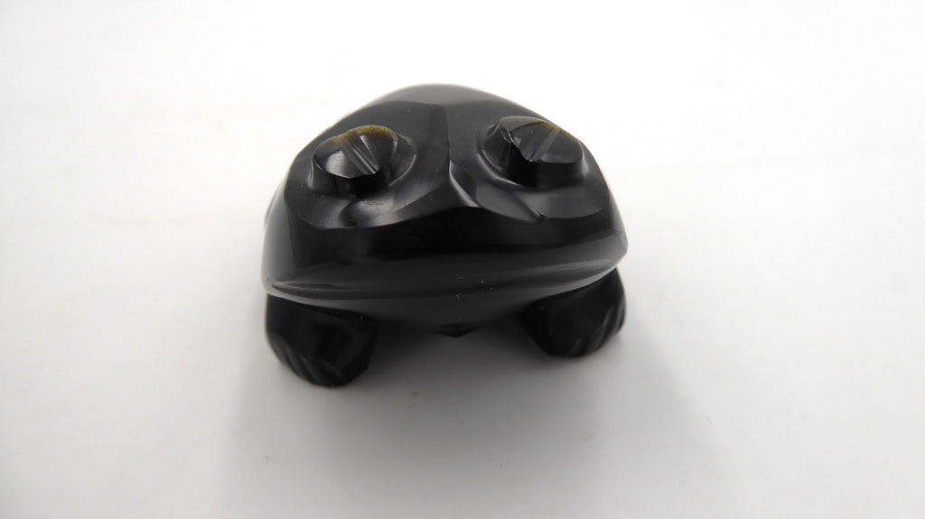 Moyenne grenouille en pierre brillante noire effet ébène reflets dorés (Modèle no 1)