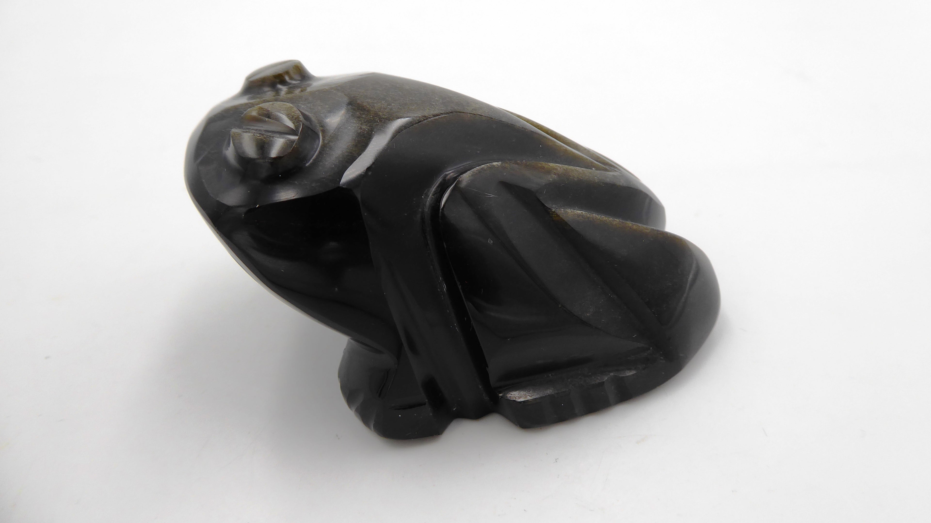 Moyenne grenouille en pierre brillante noire effet ébène reflets dorés (Modèle no 1)
