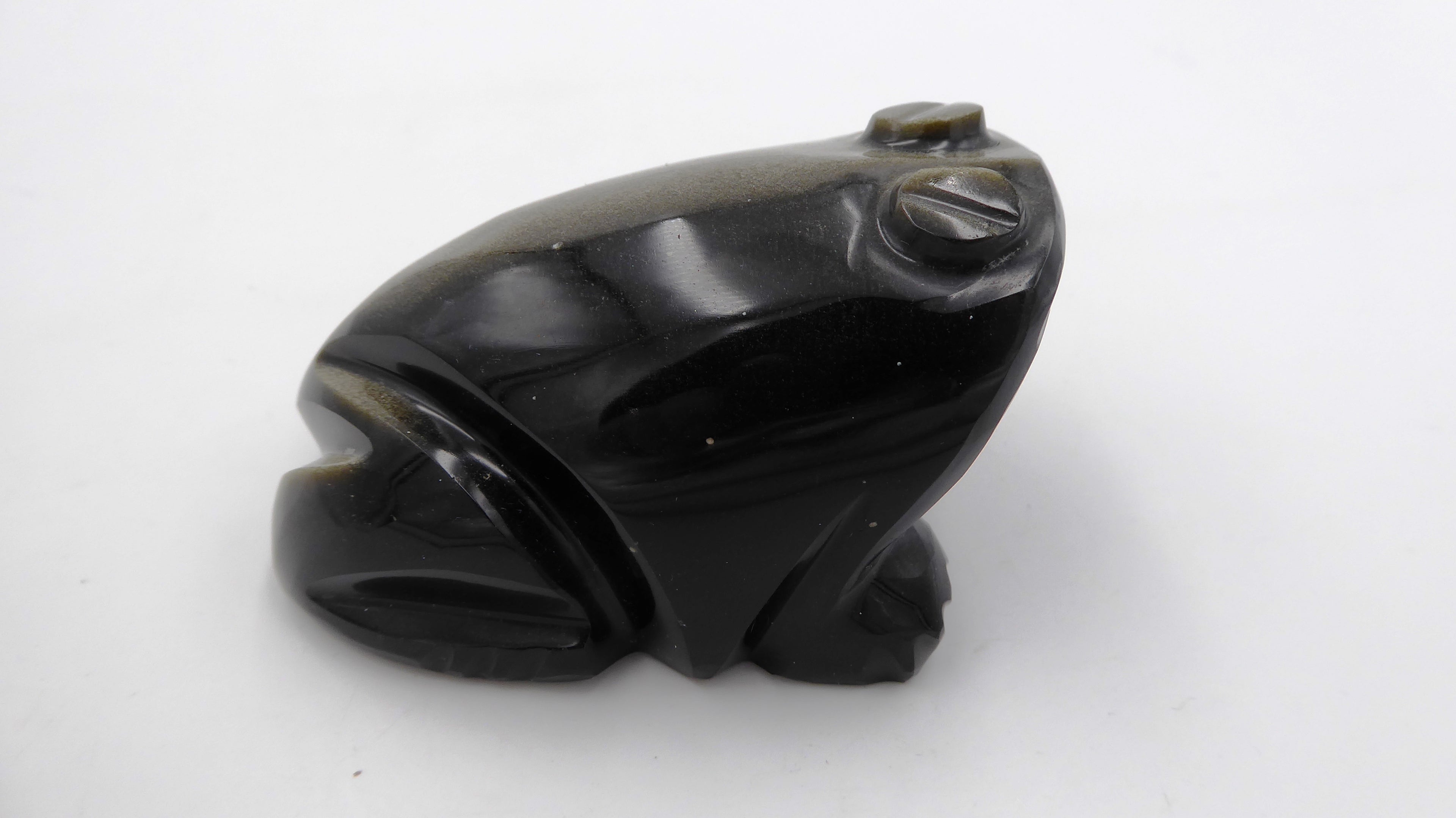 Moyenne grenouille en pierre brillante noire effet ébène reflets dorés (Modèle no 2)