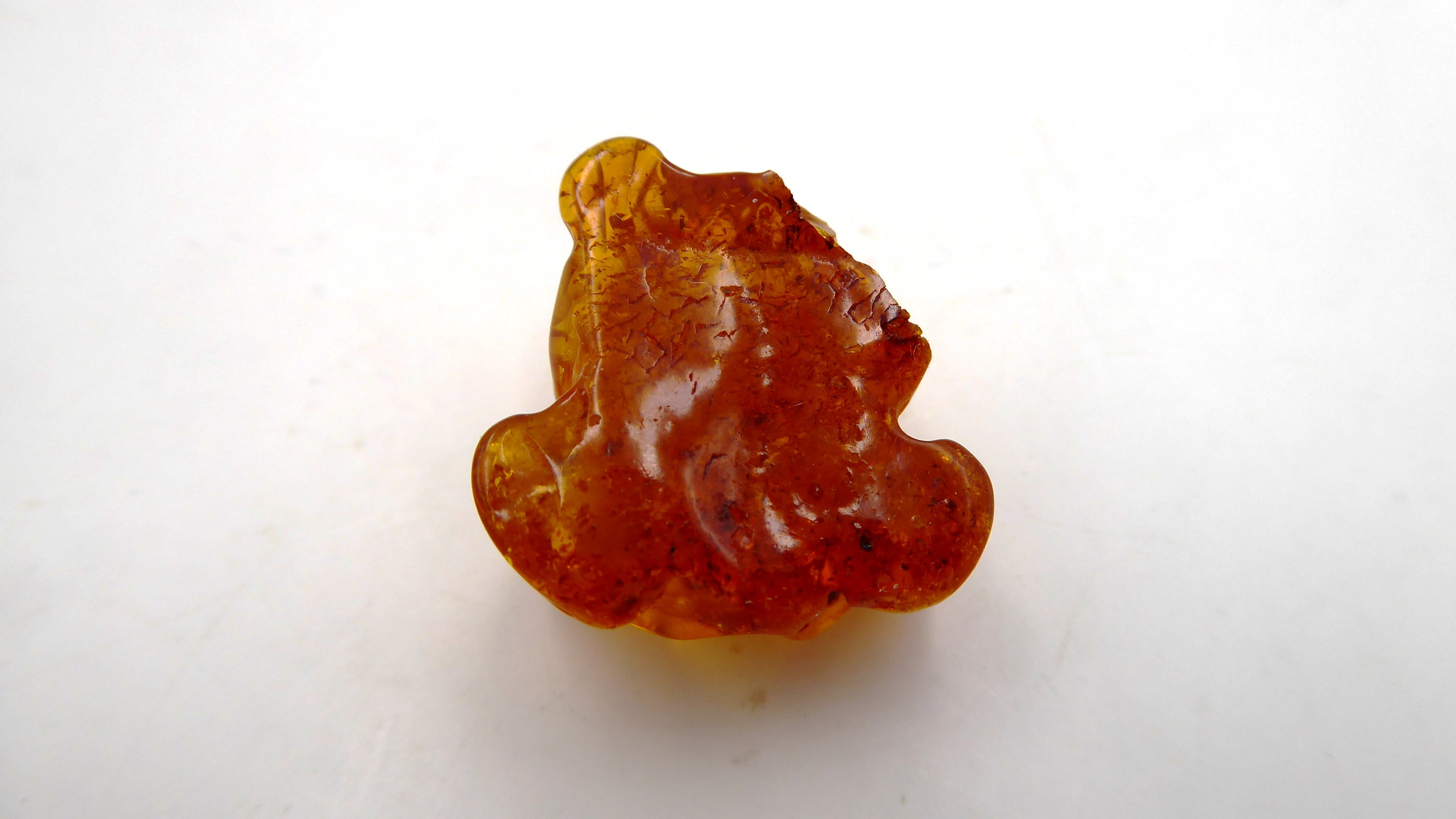 Petite grenouille en ambre