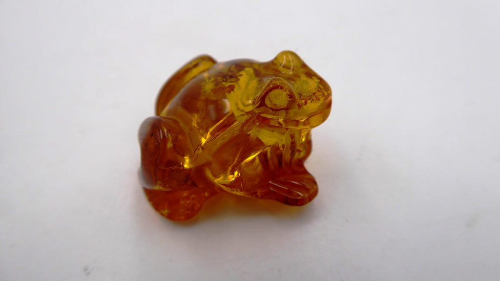 Petite grenouille en ambre