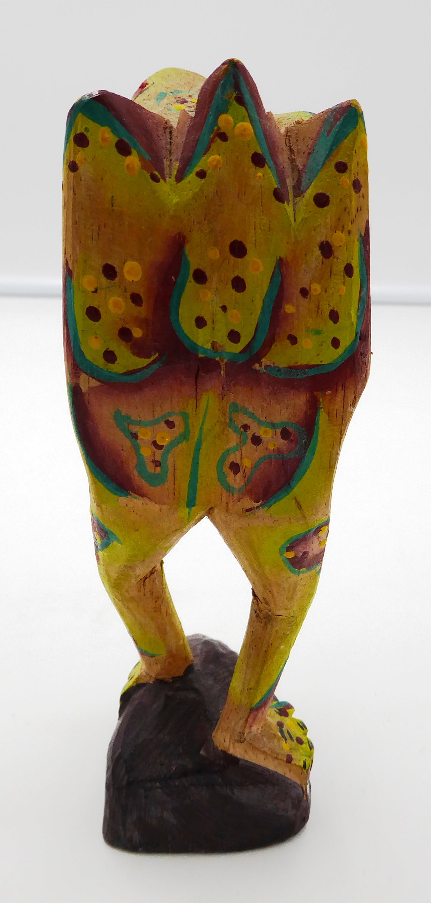 Petite sculpture bois peinte