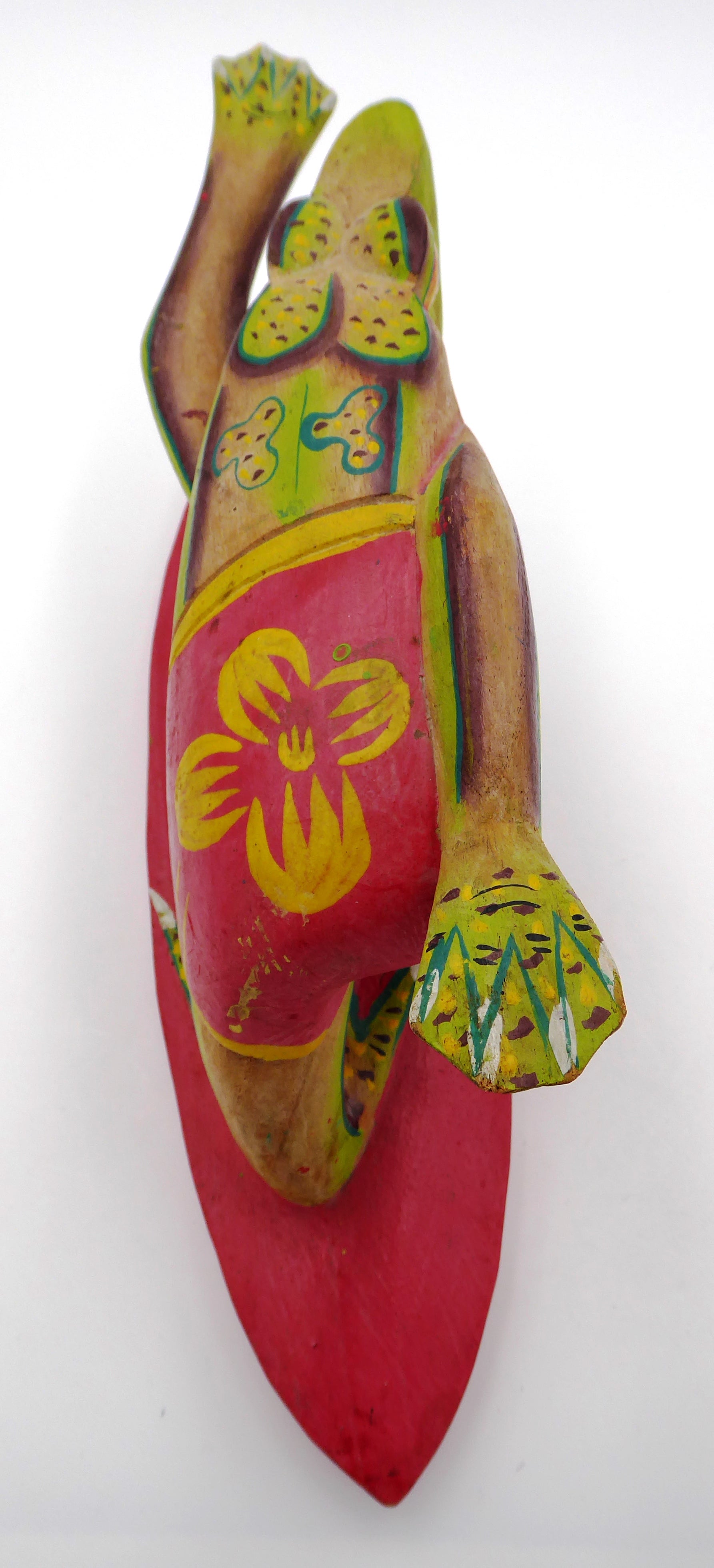 Belle sculpture bois peinte la surfeuse planche rose