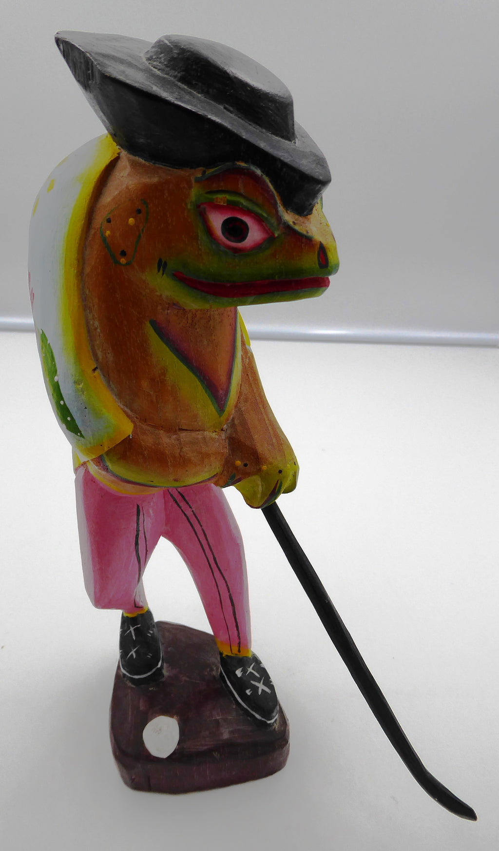 Belle sculpture bois peinte le golfeur
