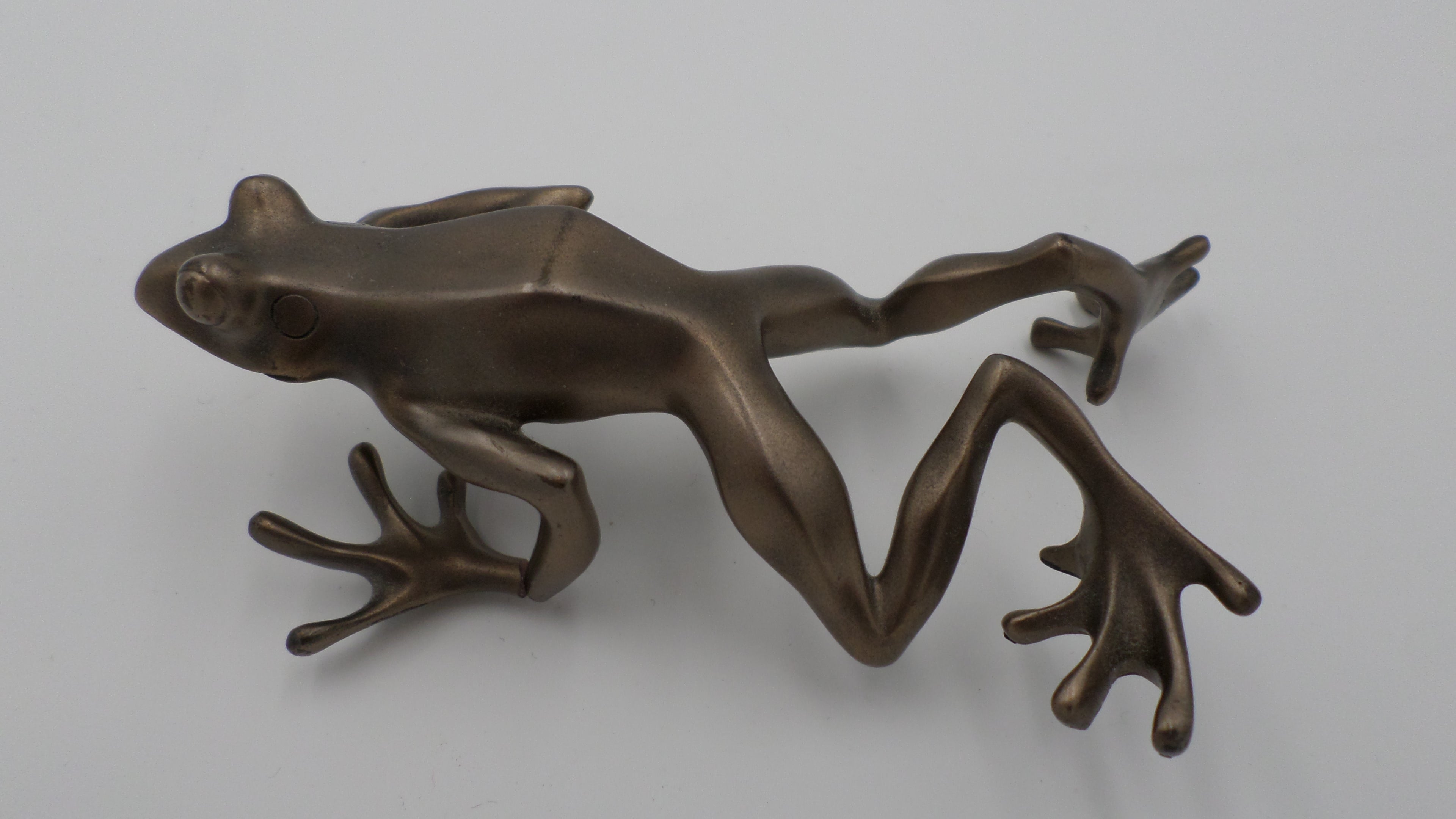 Grenouille plastique façon bronze