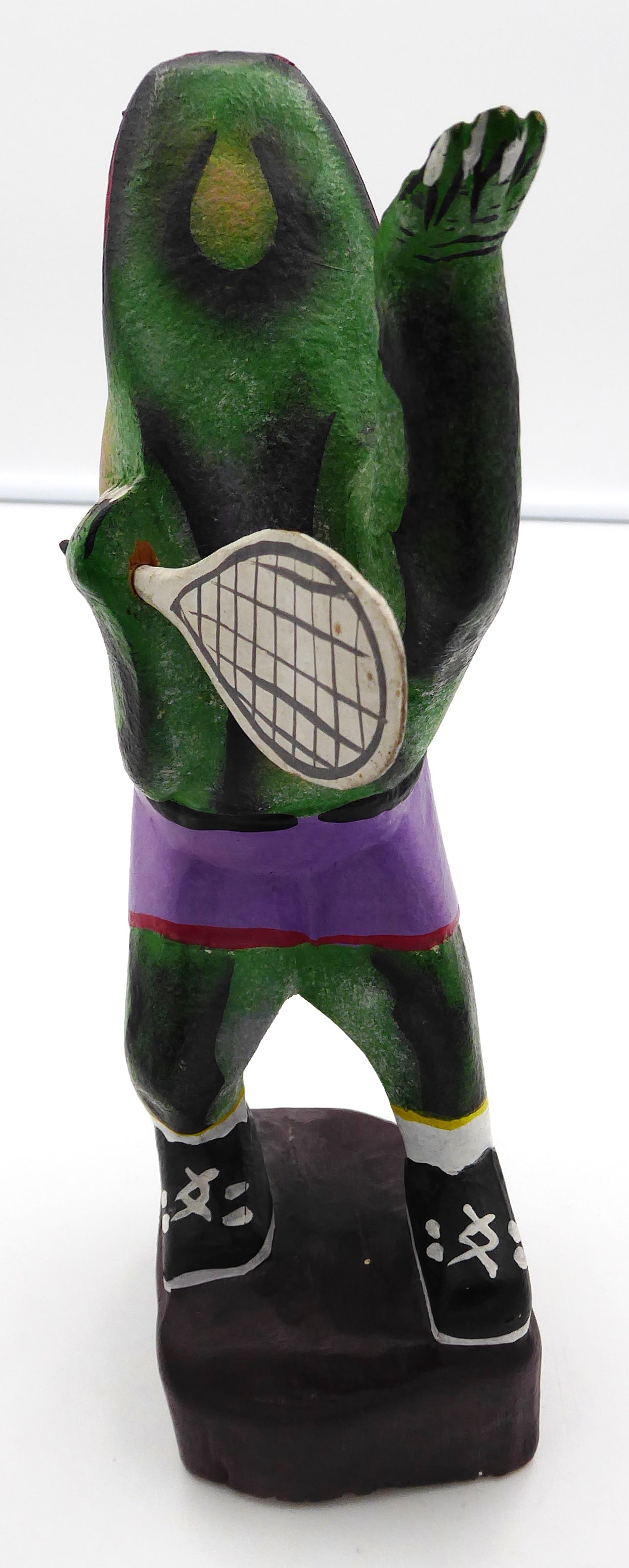 Belle sculpture bois peinte la tennis woman