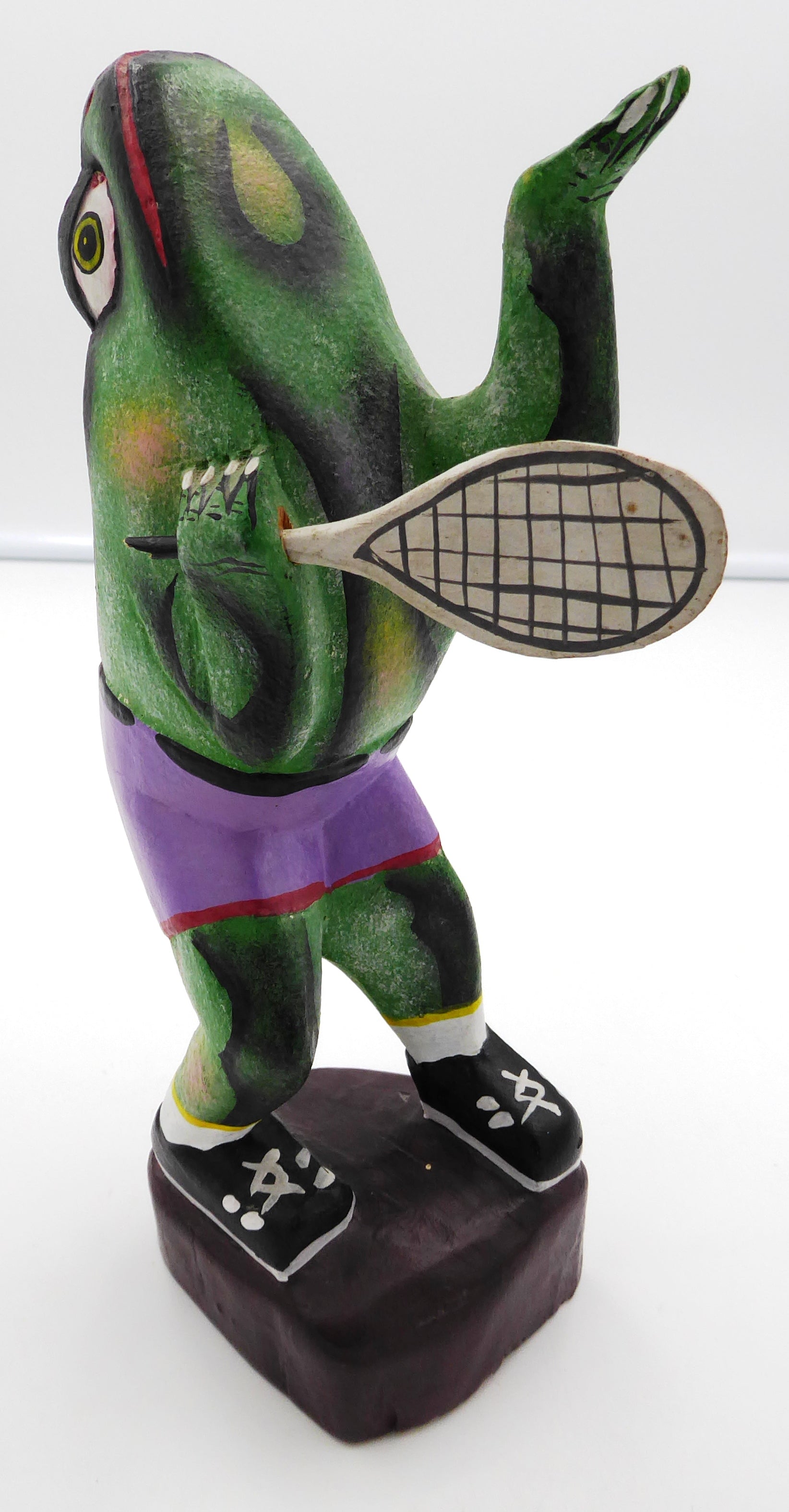 Belle sculpture bois peinte la tennis woman
