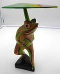 Belle sculpture bois peinte grenouille au nénuphar