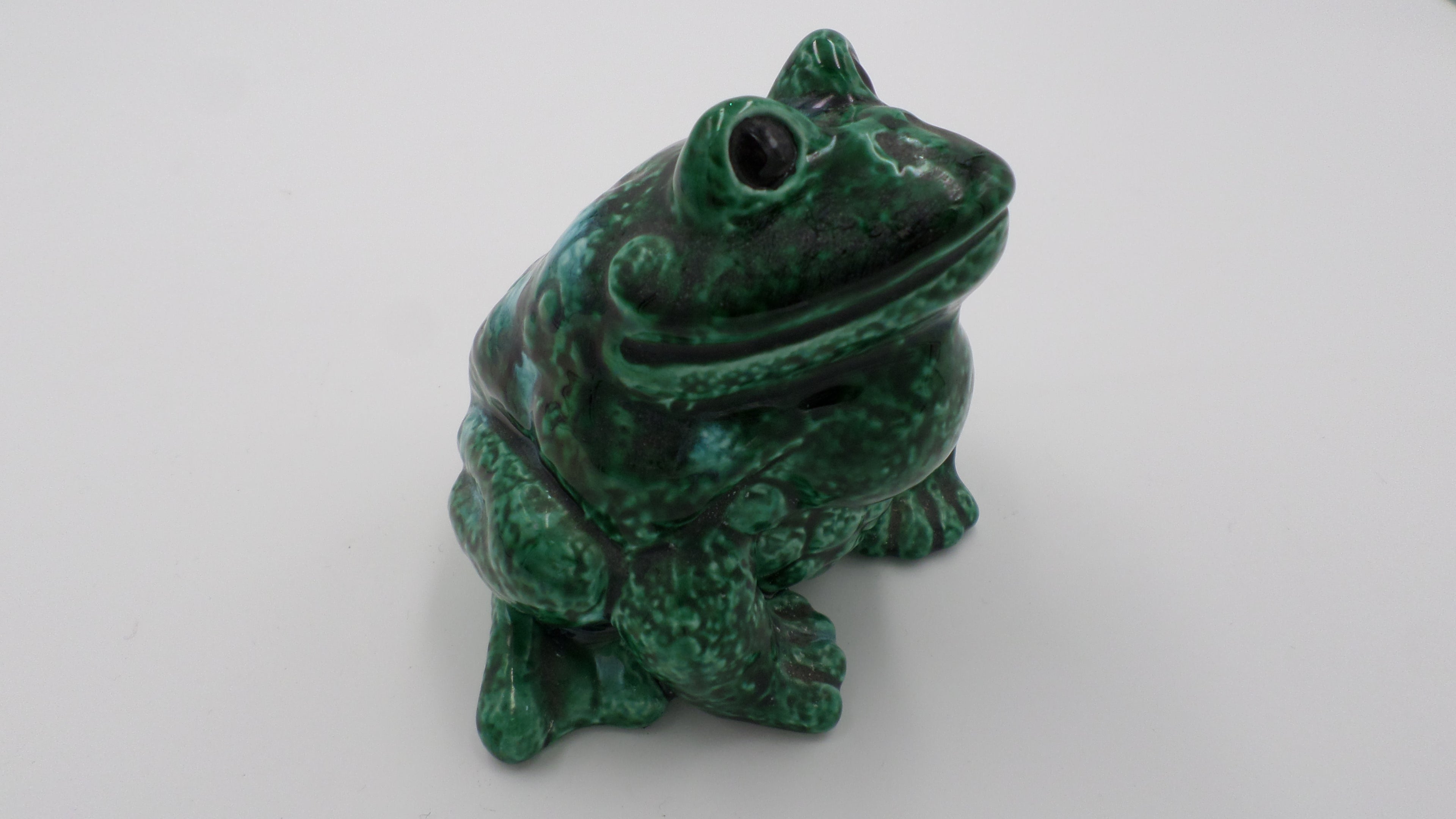 Céramique verte artisanale