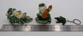 Lot de trois sujets grenouilles variés