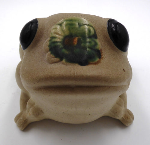 Cache pot fleuri