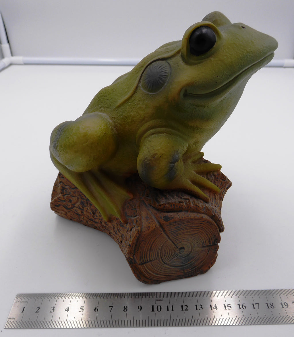 Grosse grenouille en composite