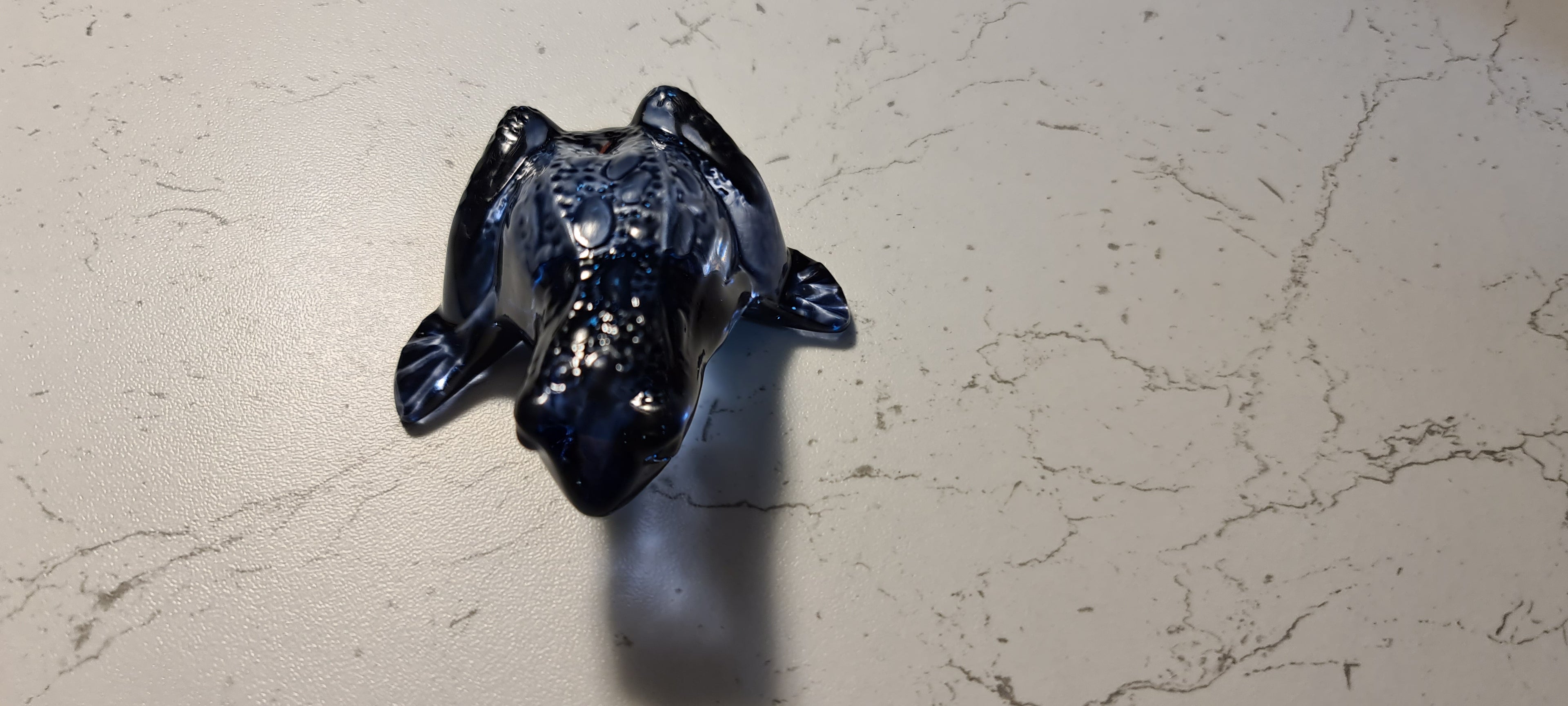 Grenouille sauteuse LALIQUE vintage en cristal bleuté
