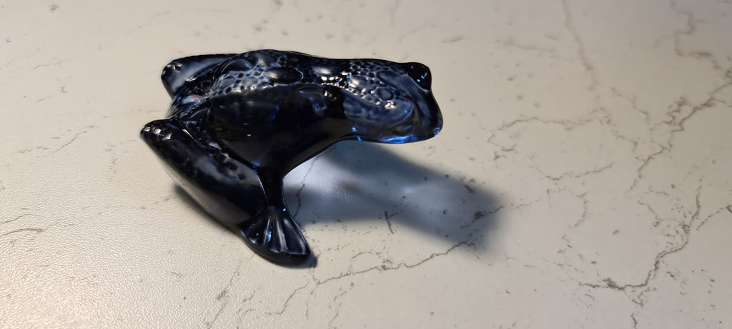 Grenouille sauteuse LALIQUE vintage en cristal bleuté