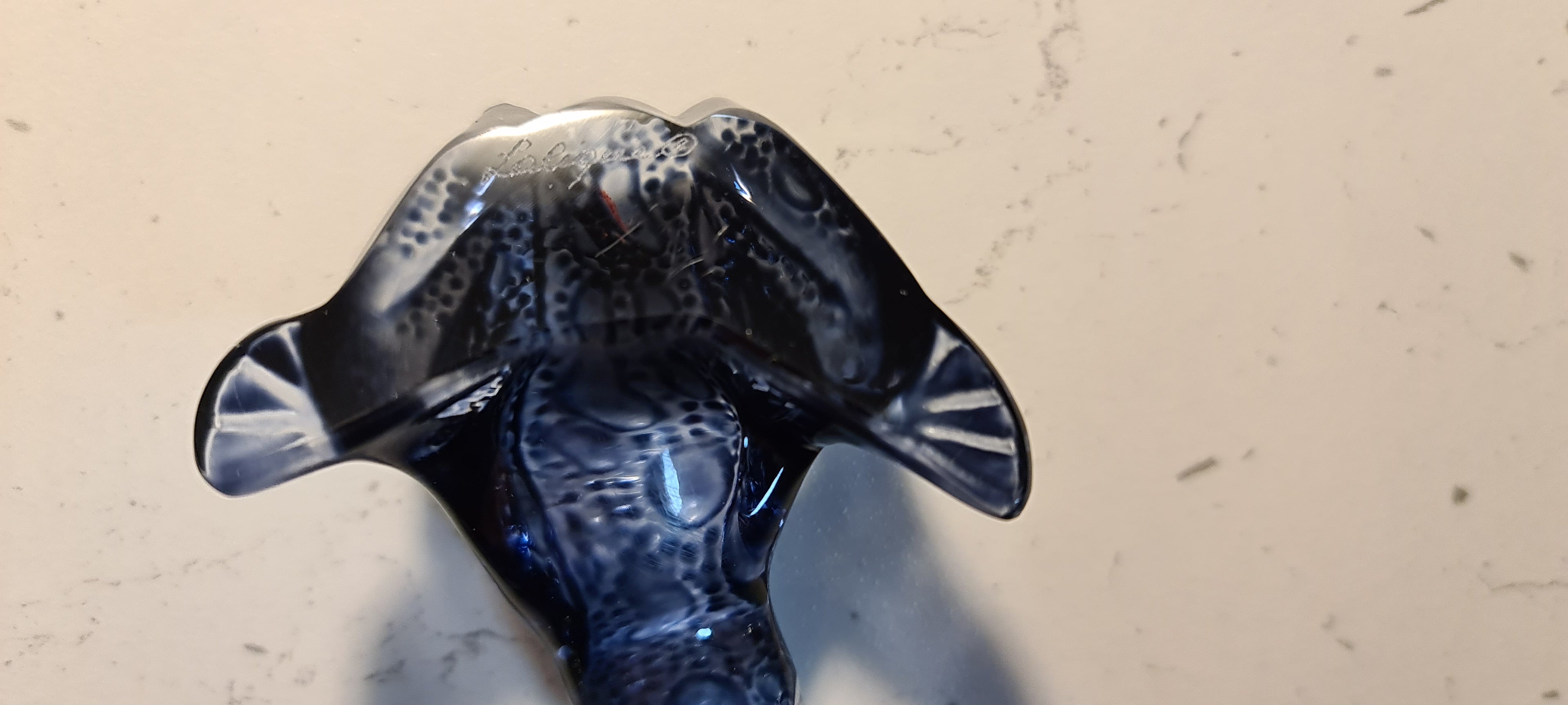 Grenouille sauteuse LALIQUE vintage en cristal bleuté