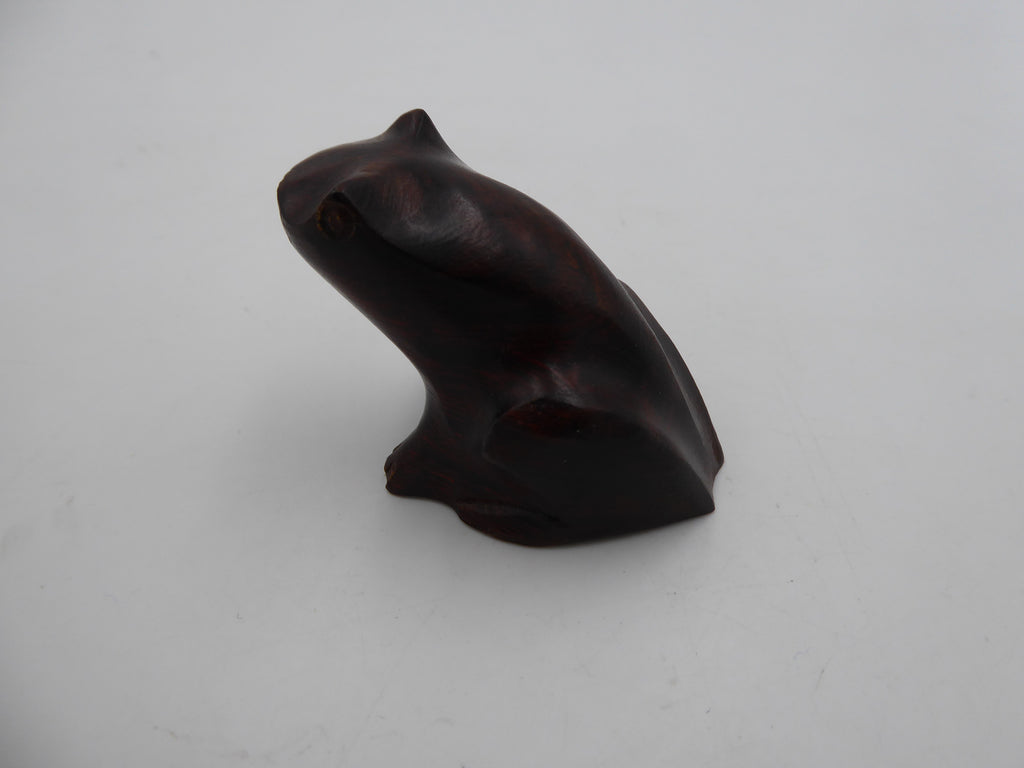 Petite grenouille en bois d’ébène