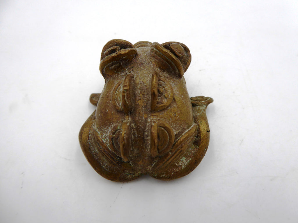 Vieille grenouille en laiton