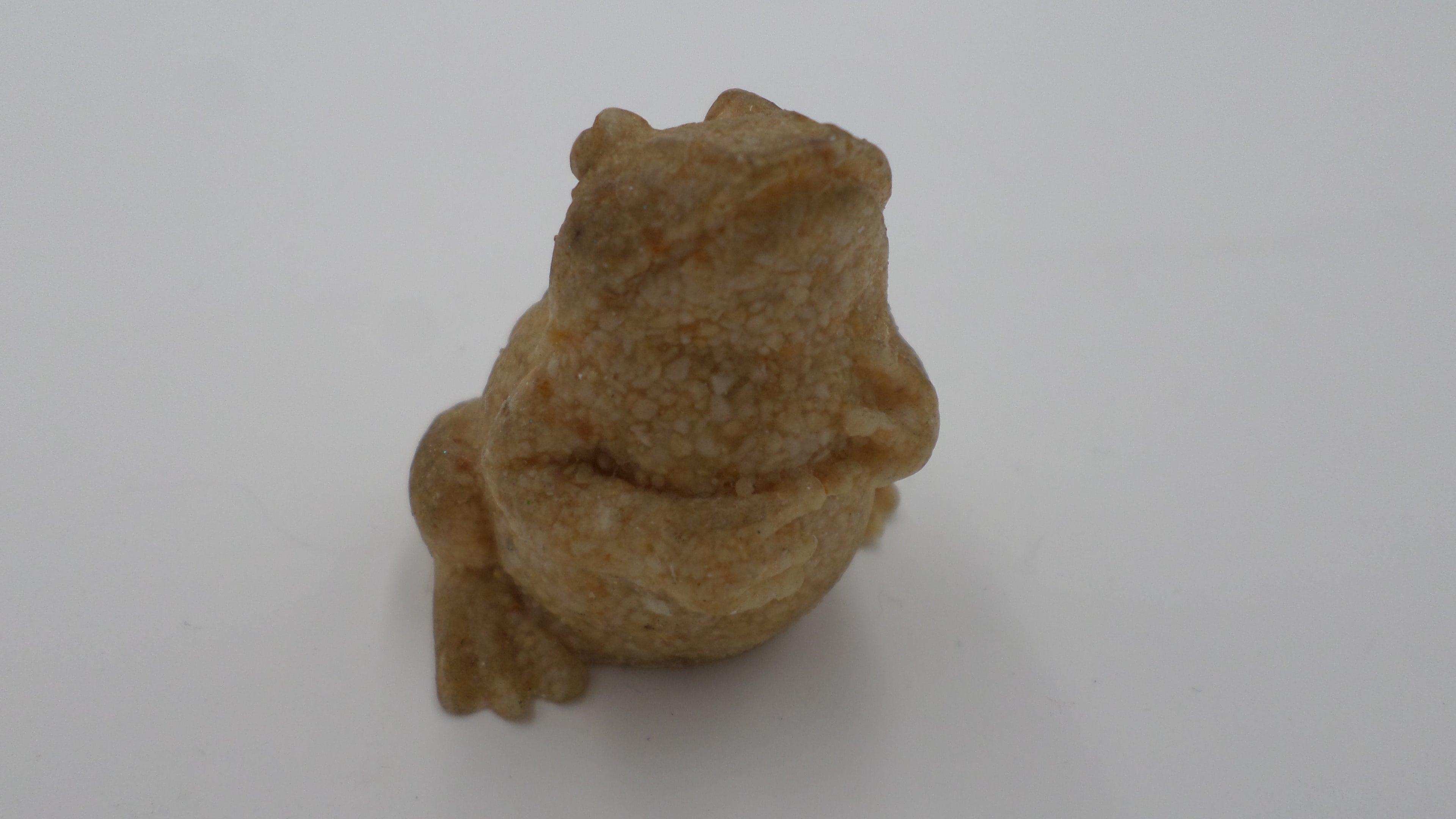 Grenouille en sable ompacté