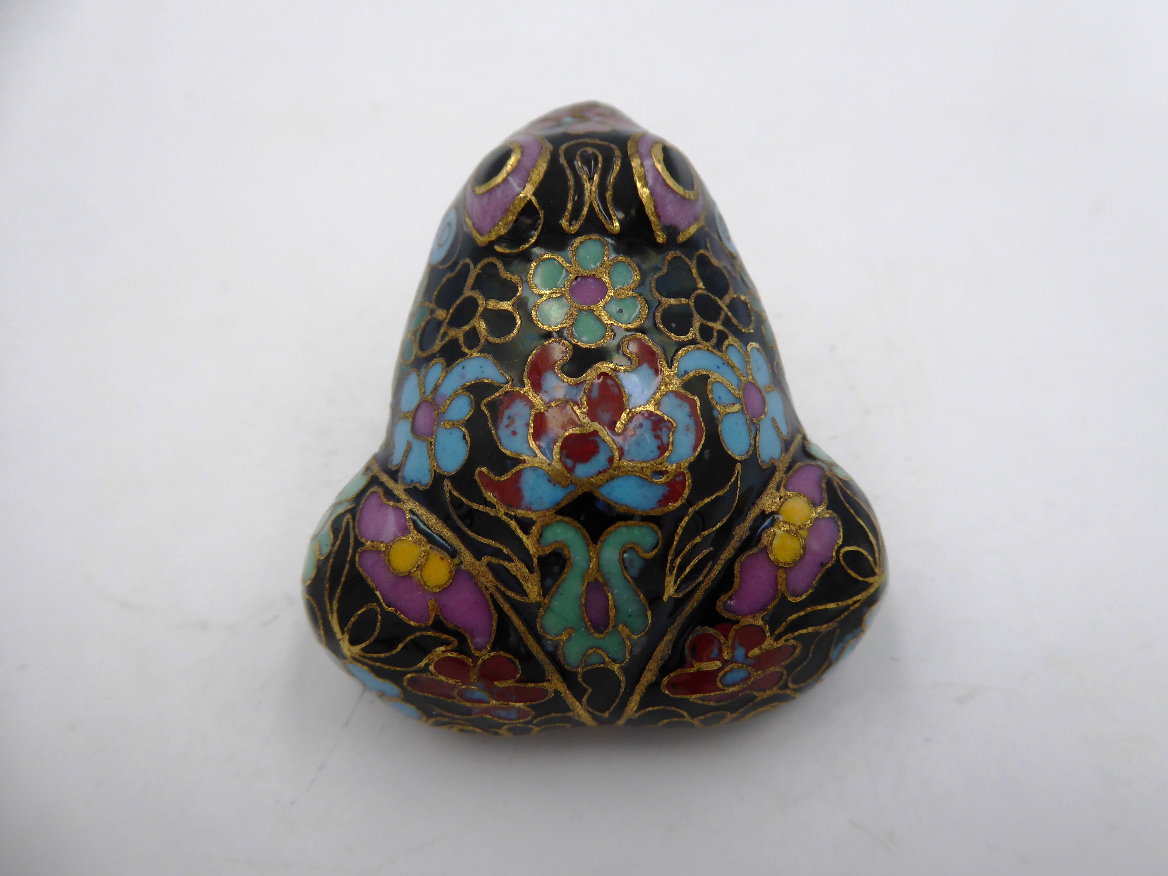Petite grenouille en laiton en émail cloisonné