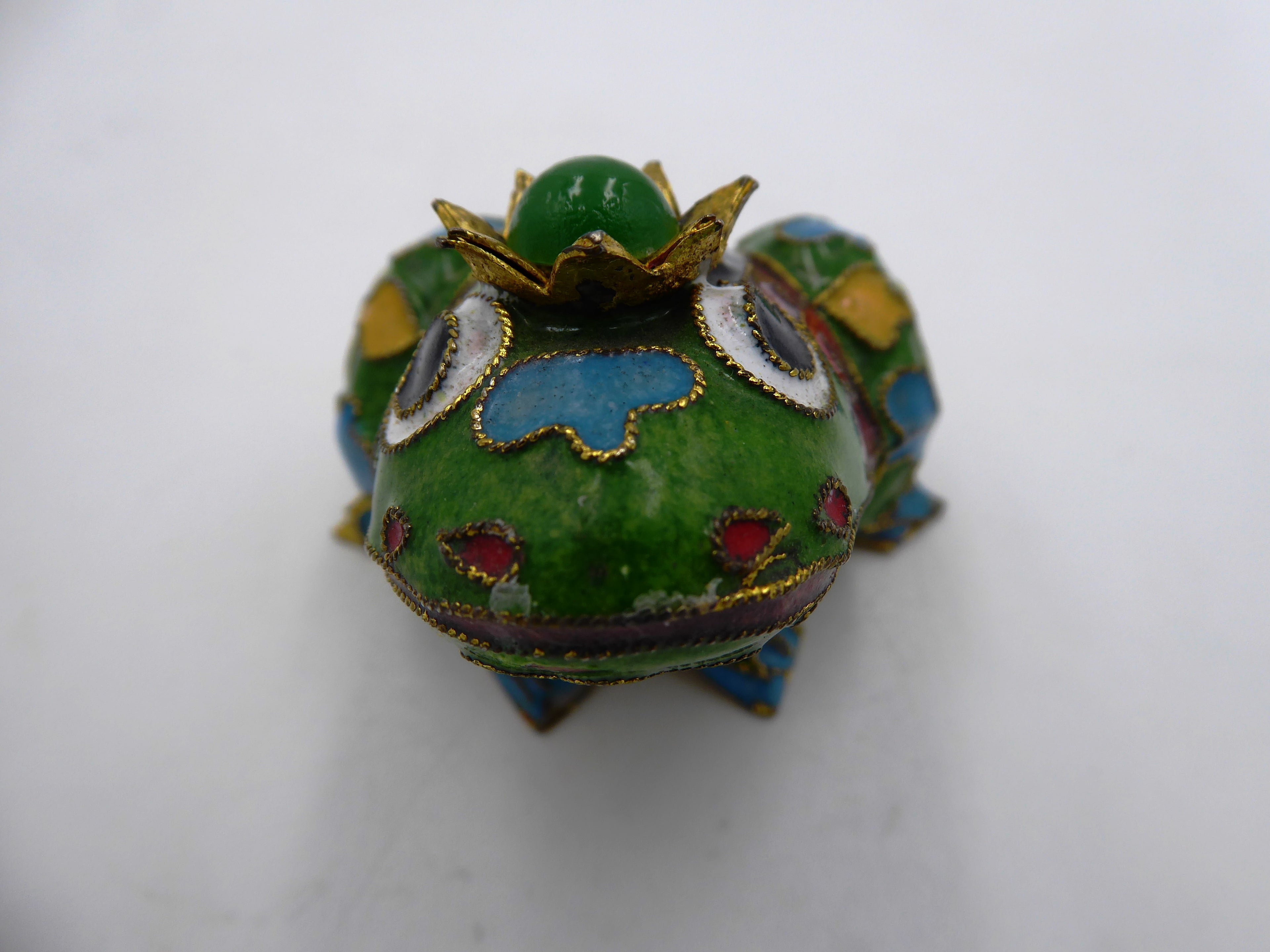 Moyenne grenouille laiton en émail cloisonné