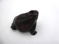 Petite grenouille en bois de palissandre